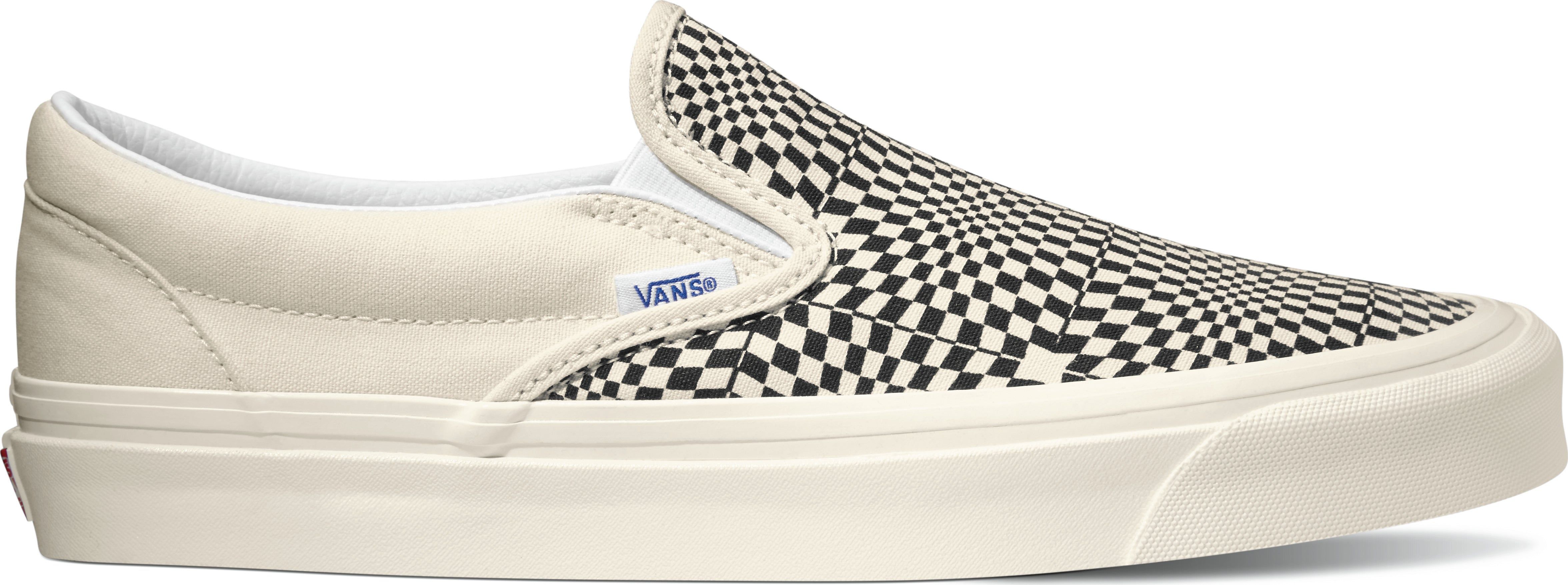 Classic Slip-On 98 DX Shoes - Unisex|-|Chaussures Classic Slip-On 98 DX Unisexe sold by Altitude Sports