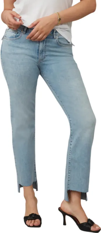 Jasper Mid Rise Straight Leg Jeans - Women's|-|Jean droits à taille mi-haute Jasper - Femme sold by Altitude Sports