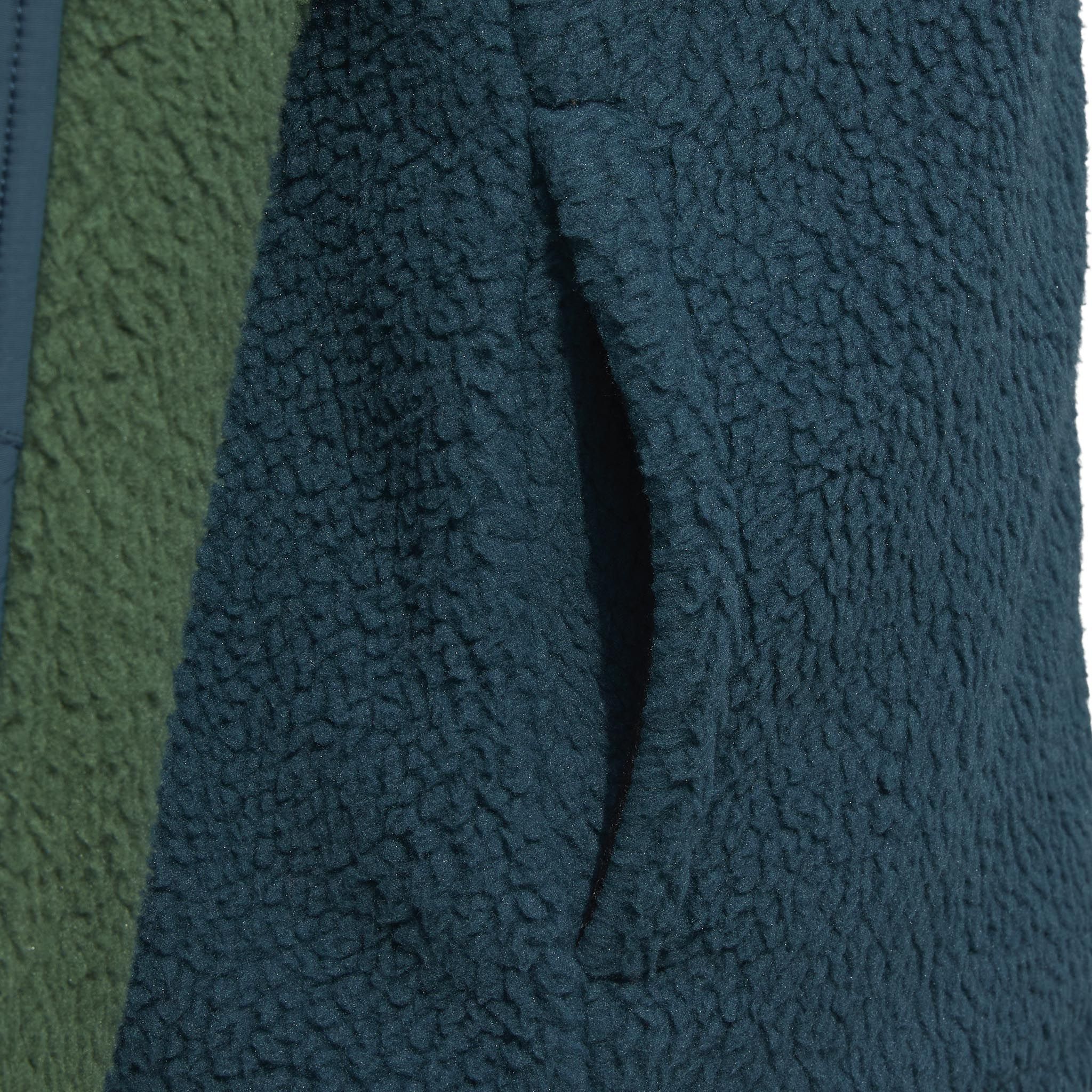 Mountain Fleece Pullover - Men's|-|Chandail en molleton Mountain - Homme sold by Altitude Sports product image thumbnail 2