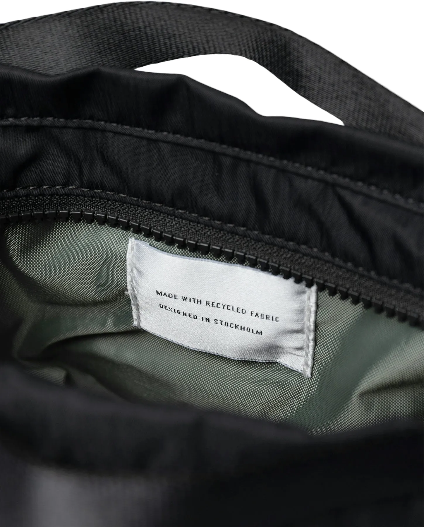 Stevie Crossbody Bag 4L|-|Sac à bandoulière Stevie 4L sold by Altitude Sports product image thumbnail 4