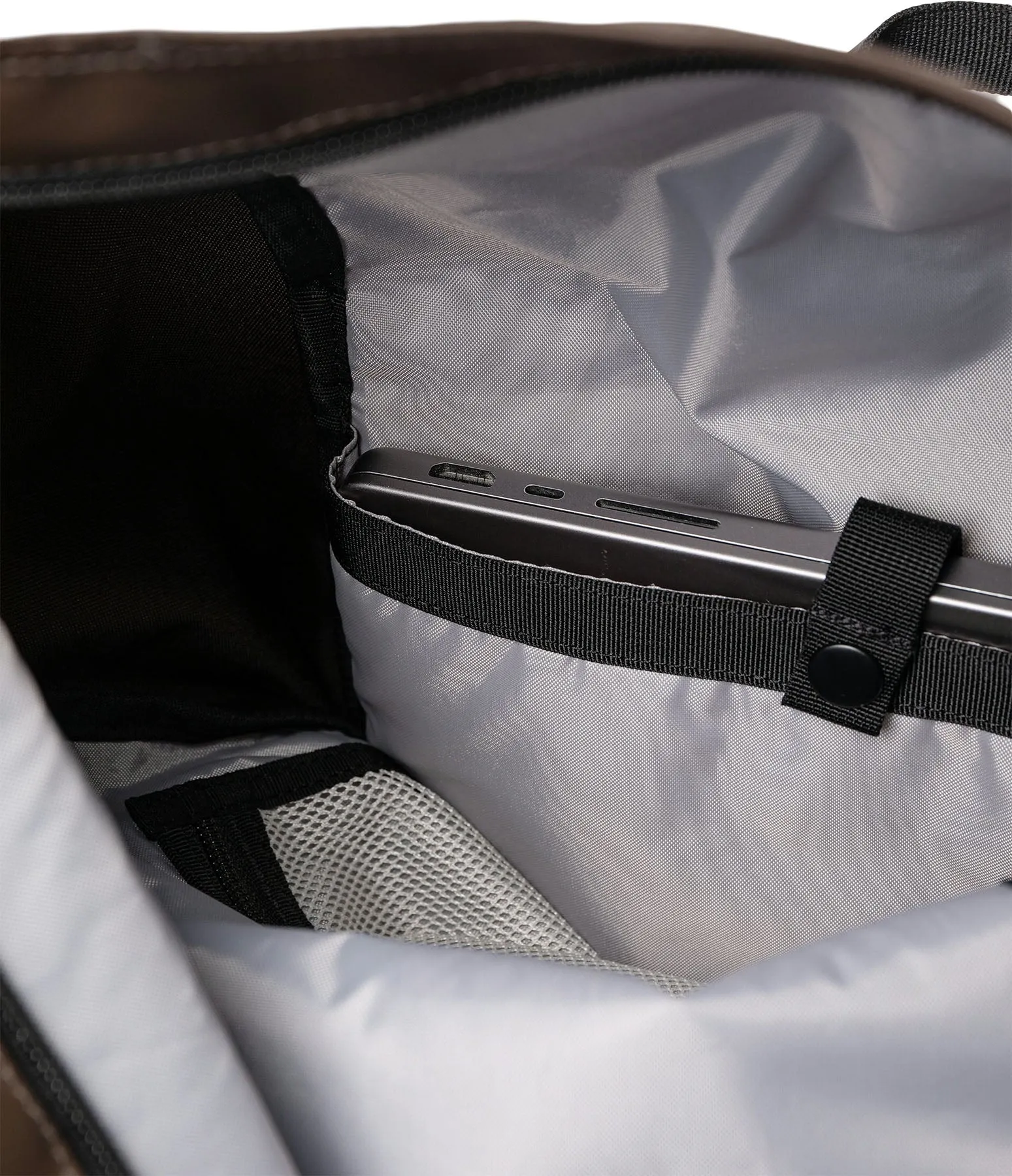 Ruben 2.0 Rolltop Backpack|-|Sac à dos à fermeture enroulable Ruben 2.0 sold by Altitude Sports product image thumbnail 3