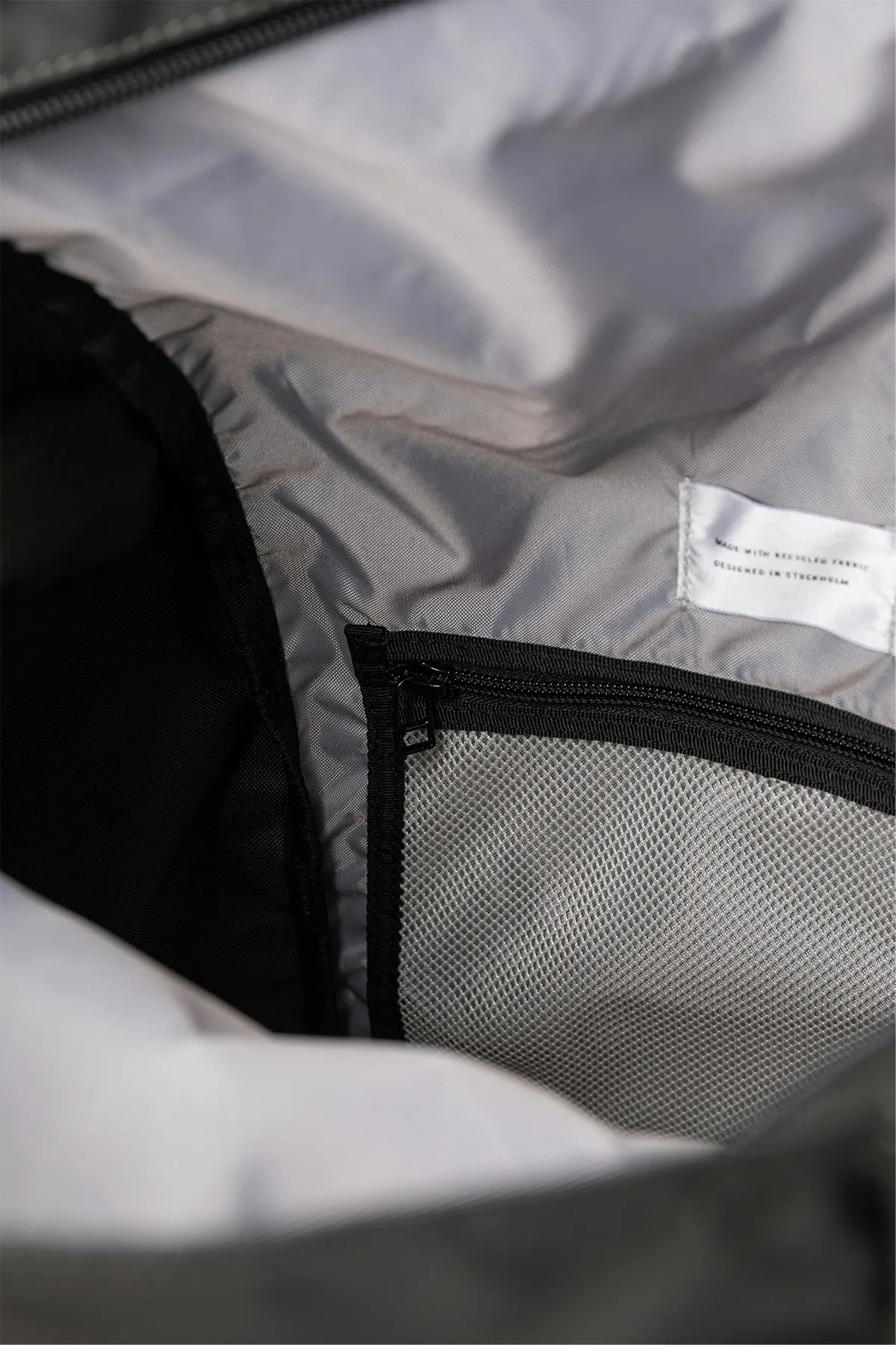 Ruben 2.0 Rolltop Backpack|-|Sac à dos à fermeture enroulable Ruben 2.0 sold by Altitude Sports product image thumbnail 4