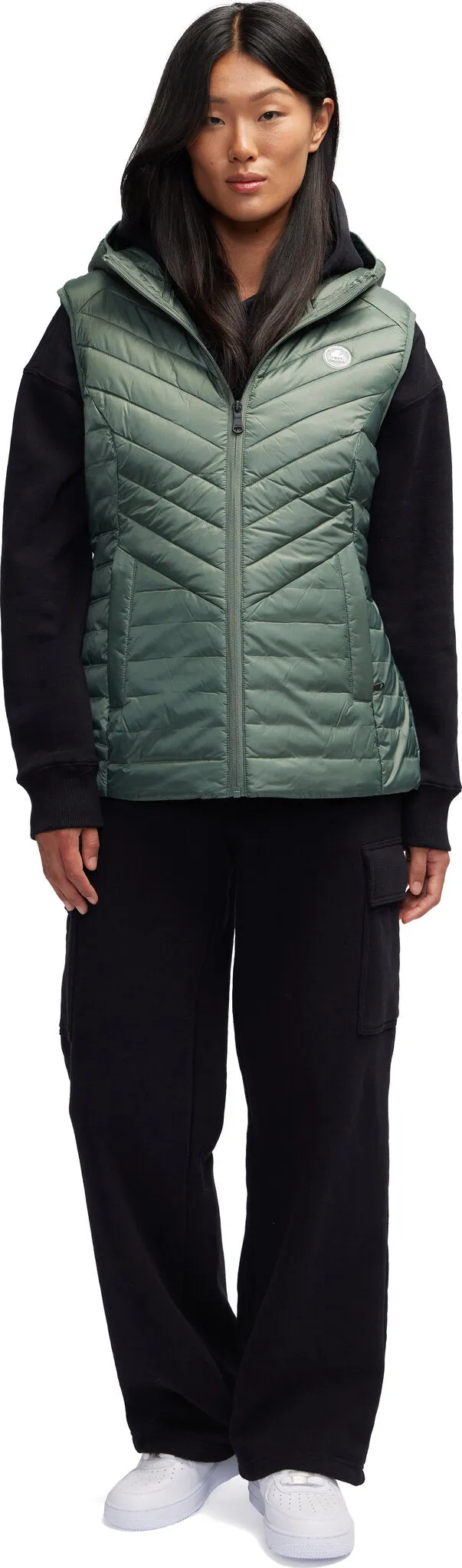 Collette Chevron Quilted Lightweight Puffer Vest with Fixed Hood - Women's|-|Veste matelassé léger à chevrons avec capuchon fixe Collette - Femme sold by Altitude Sports product image thumbnail 3