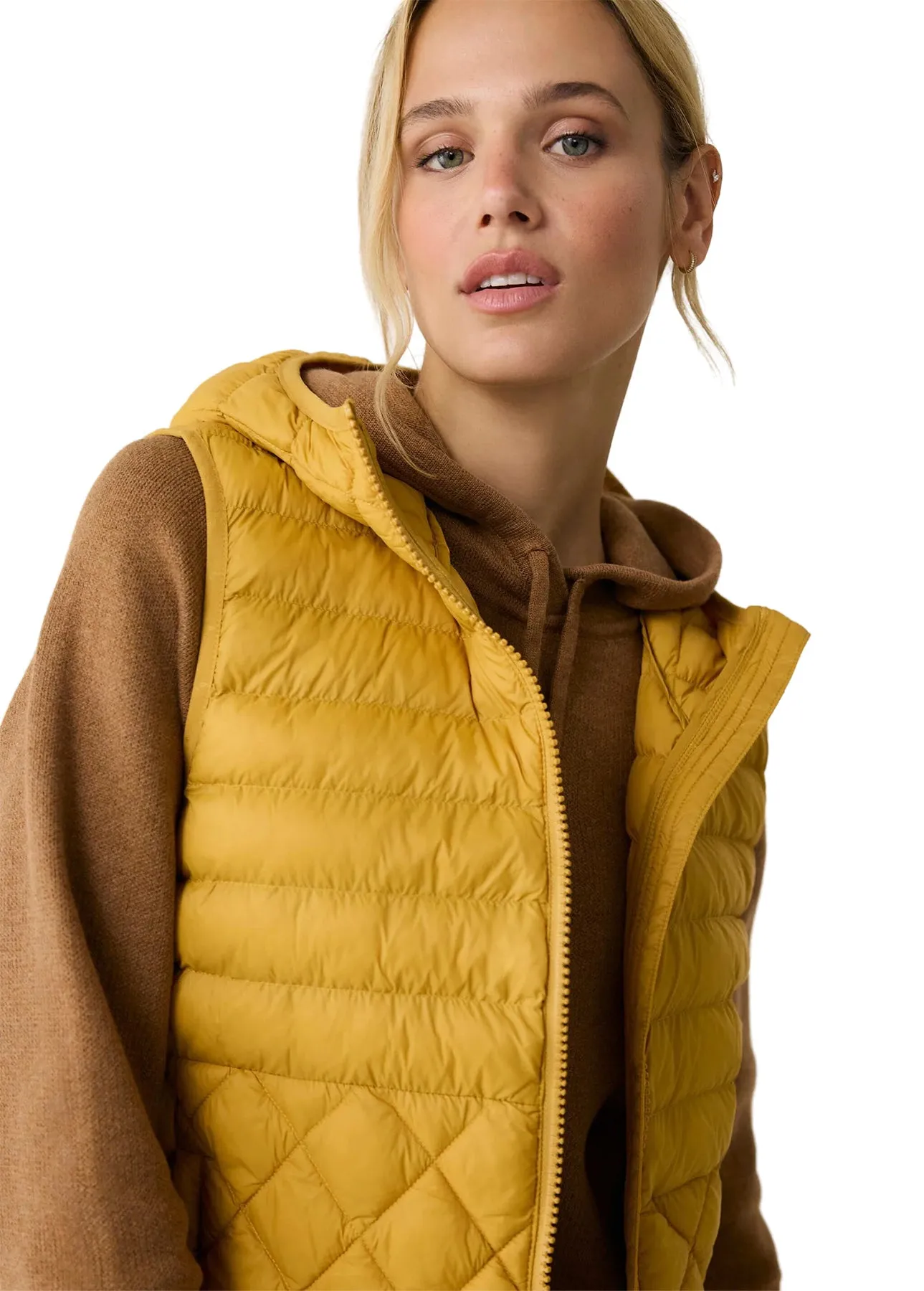 The Base Insulated Hooded Vest - Women's|-|Manteau isolée à capuchon The Base - Femme sold by Altitude Sports
