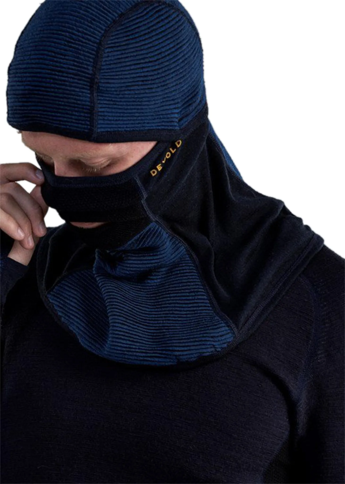 Tuvegga Merino Balaclava - Unisex|-|Passe-montagne en laine mérinos Tuvegga - Unisexe sold by Altitude Sports product image thumbnail 3