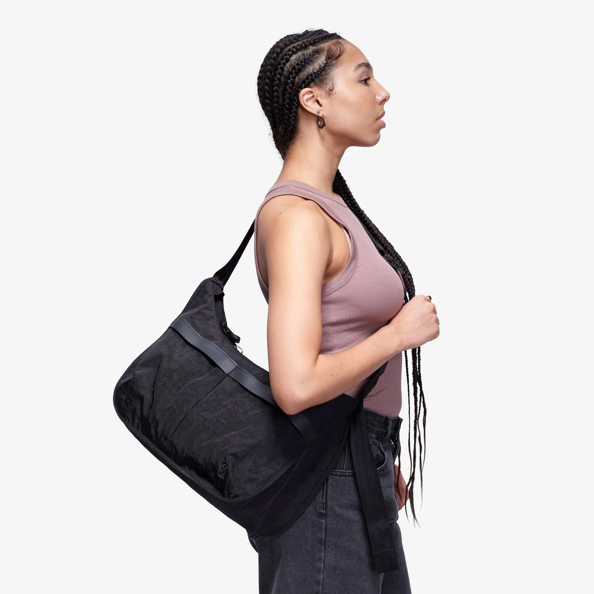 Yoyogi Messenger Bag 14L|-|Sac messager Yoyogi 14 L sold by Altitude Sports product image thumbnail 4