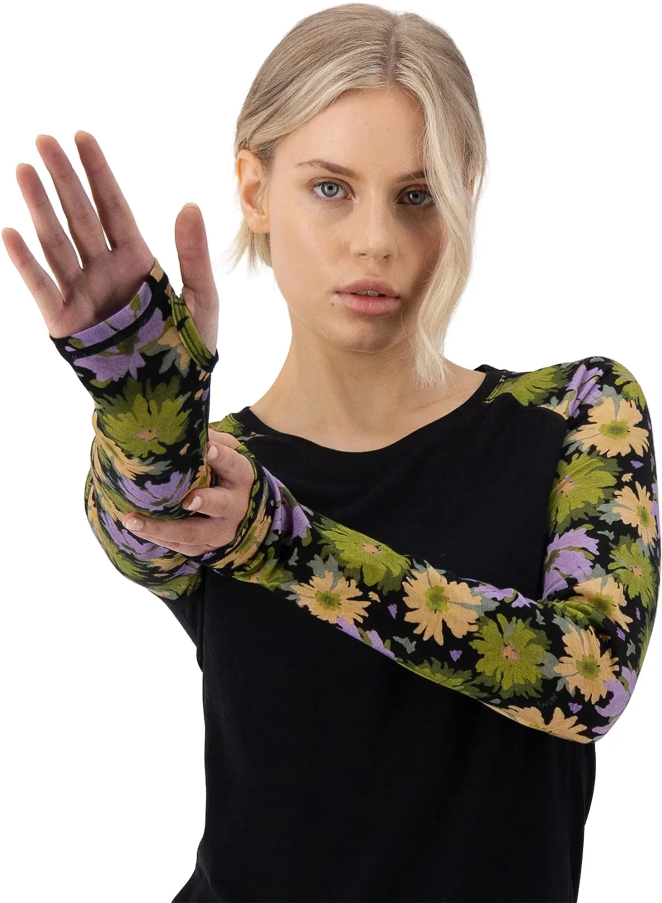 Bella Tech Long Sleeve - Women's|-|T-shirt à manches longues Tech de Bella - Femme sold by Altitude Sports product image thumbnail 3