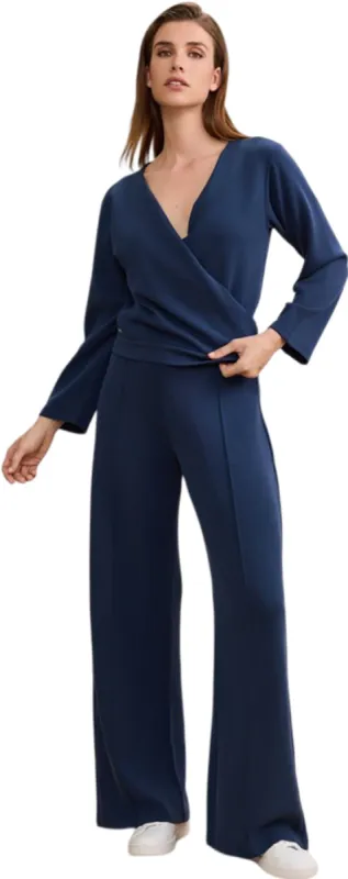 Lara Wrap Top - Women's|-|Haut portefeuille Lara - Femme sold by Altitude Sports
