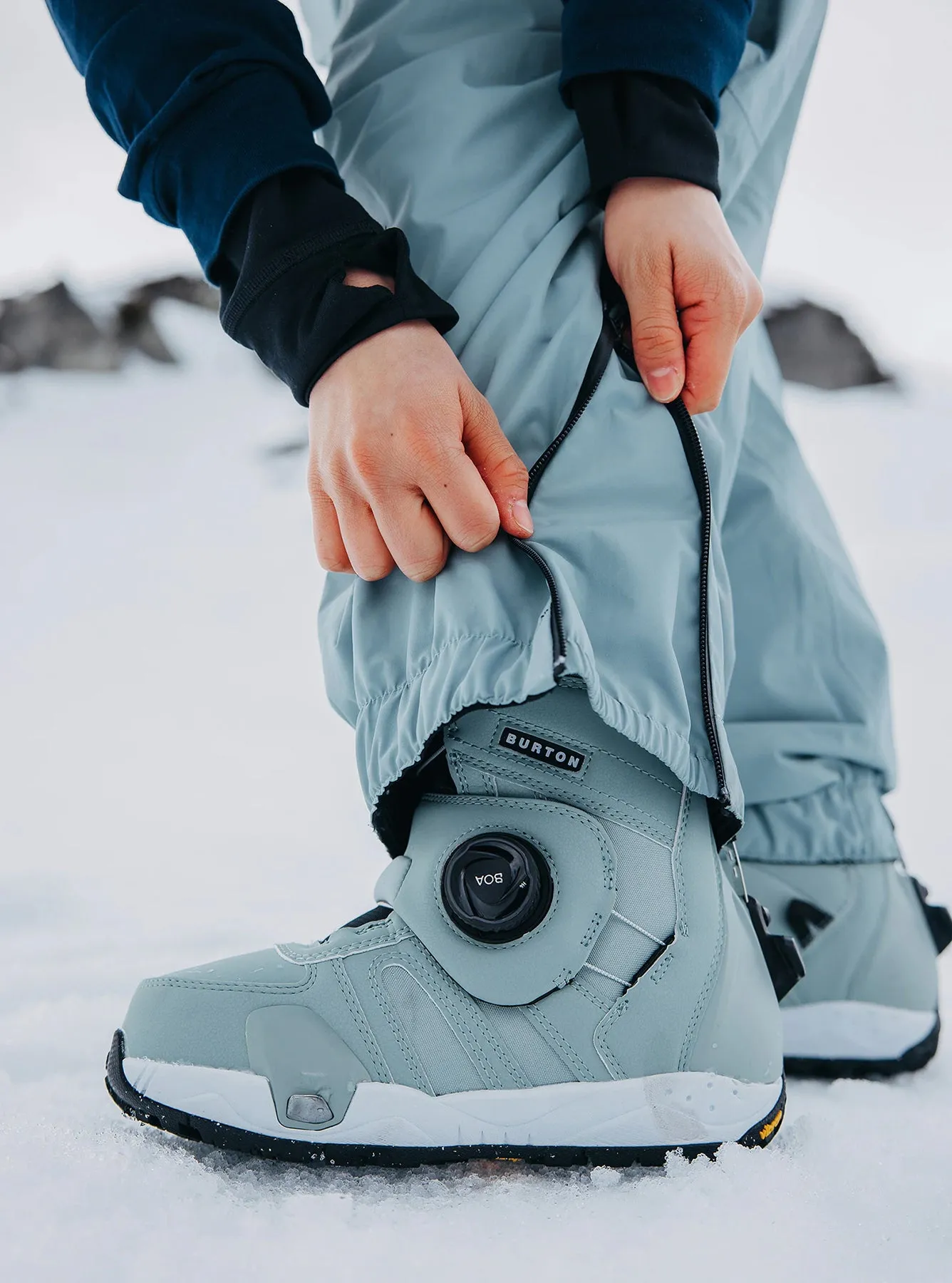 Futuretrust 2 Layer Snow Bib Pant - Unisex|-|Salopette de neige 2 couches Futuretrust - Unisexe sold by Altitude Sports product image thumbnail 3