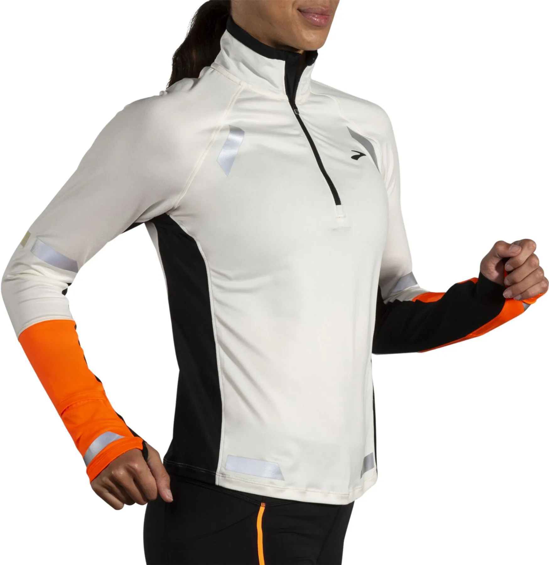 Run Visible 2.0 1/2 Zip Running Top - Women's|-|Haut de course à demi-glissière Run Visible 2.0 - Femme sold by Altitude Sports product image thumbnail 2