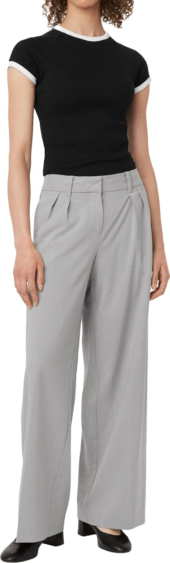 Shrunken Cropped T-Shirt - Women's|-|T-shirt écourté Shrunken - Femme sold by Altitude Sports product image thumbnail 4