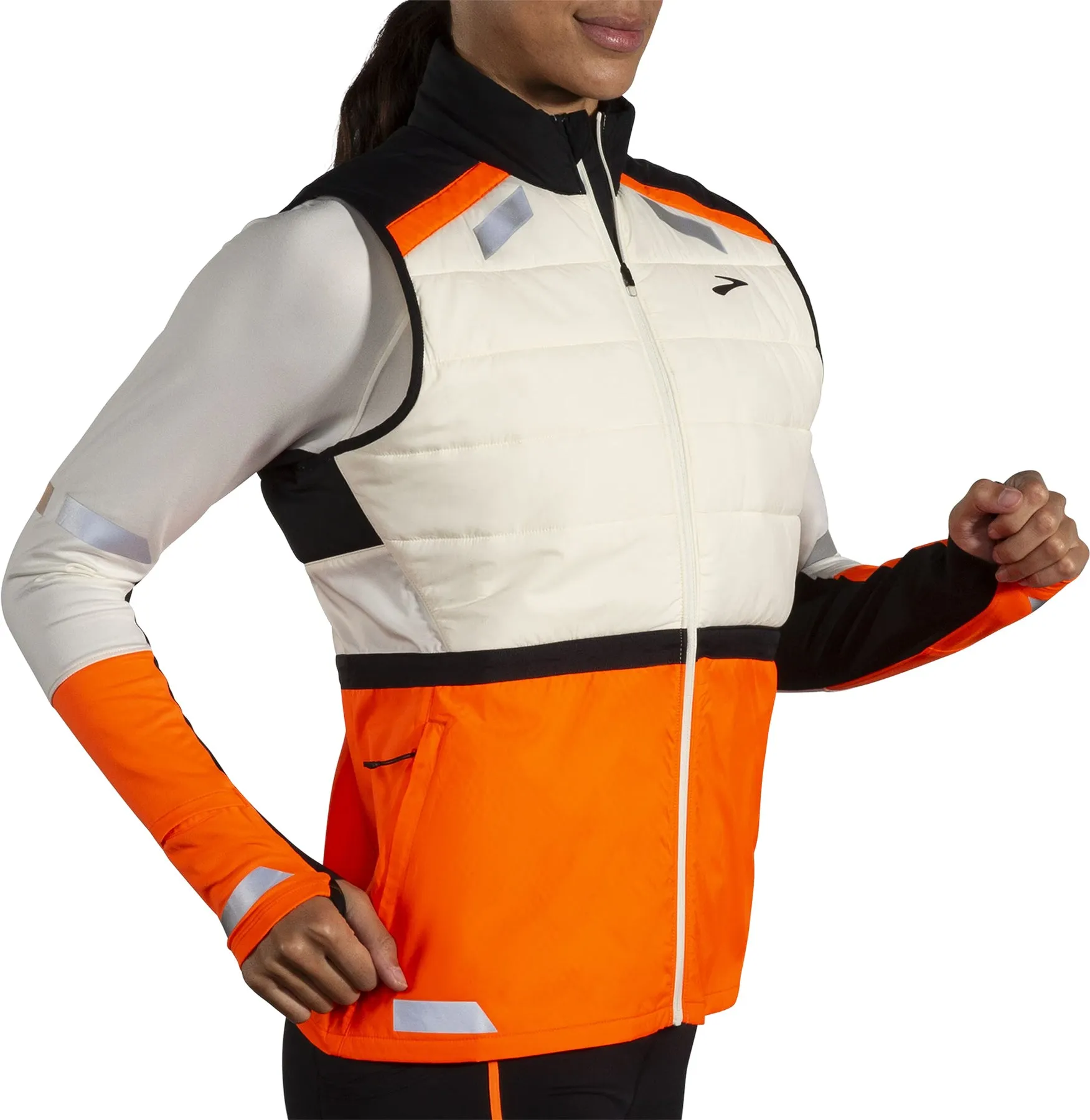 Run Visible 2.0 Insulated Vest - Women's|-|Veste isolé Run Visible 2.0 - Femme sold by Altitude Sports product image thumbnail 4