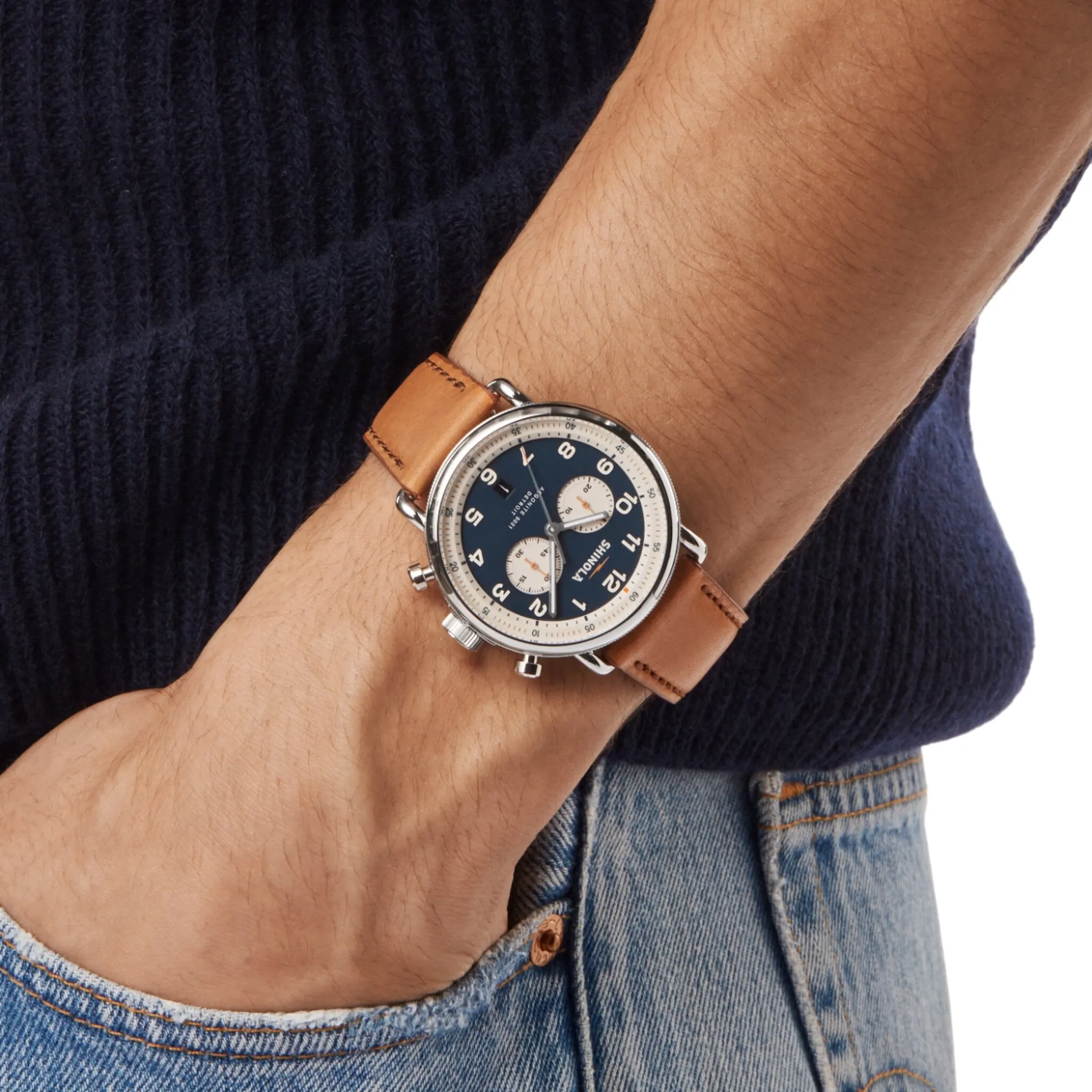 The Canfield Chrono Model C56 Leather Strap Watch 43mm - Men's|-|Montre avec bracelet en cuir The Canfield Chrono Model C56 43mm - Homme sold by Altitude Sports product image thumbnail 4