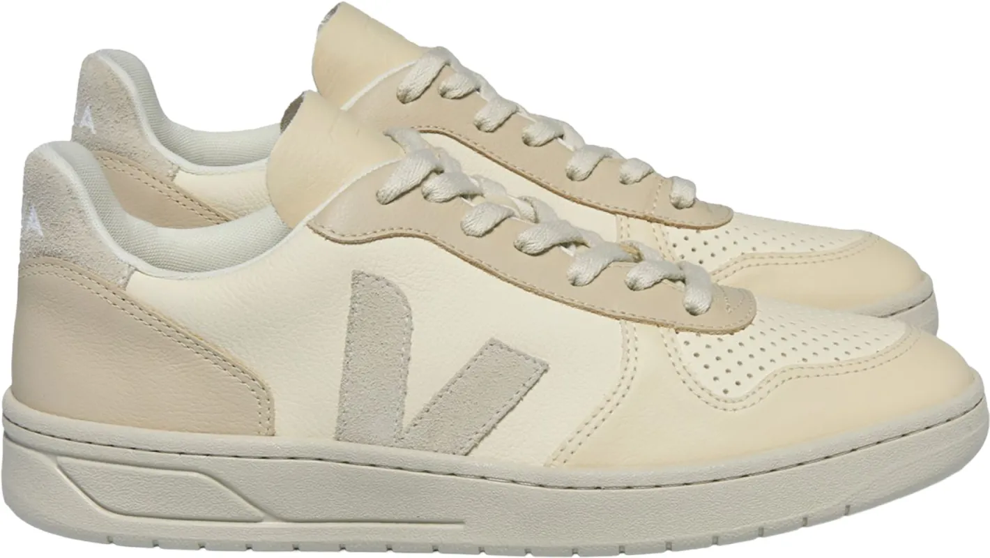 V-10 ChromeFree Leather Sneakers - Women's|-|Chaussures de sport en cuir V-10 ChromeFree - Femme sold by Altitude Sports