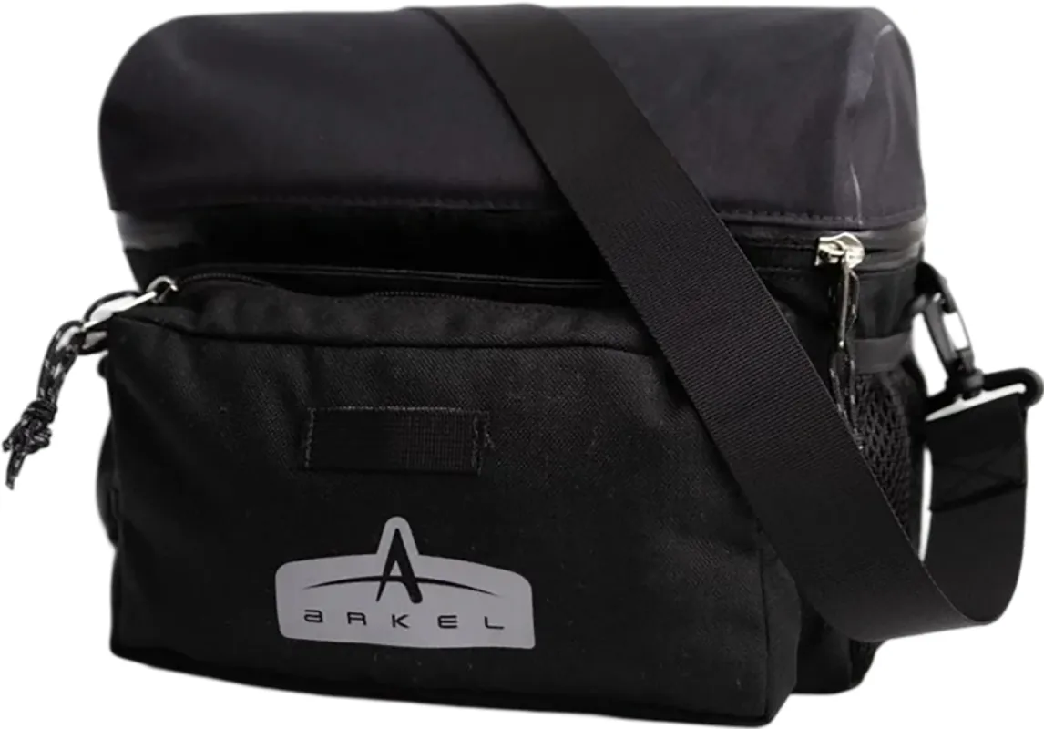 Classic Touring Handlebar Bag 9L|-|Sacoche de guidon de randonnée classique 9L sold by Altitude Sports