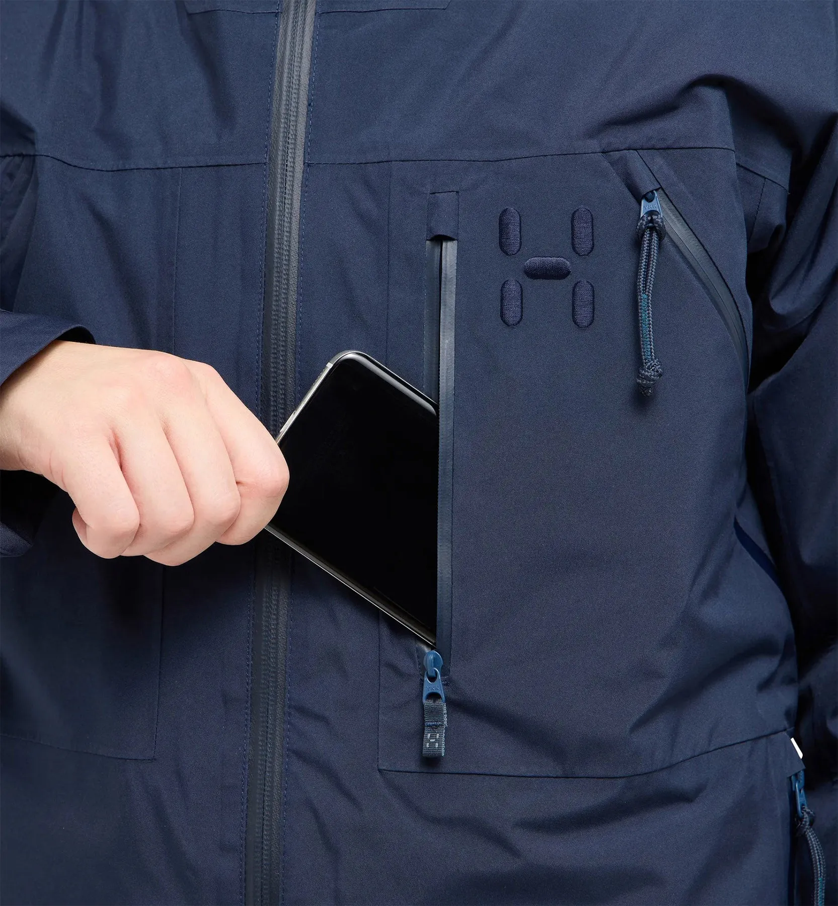 Latnja GTX Insulated Jacket - Women's|-|Manteau isolé GTX Latnja - Femme sold by Altitude Sports product image thumbnail 2