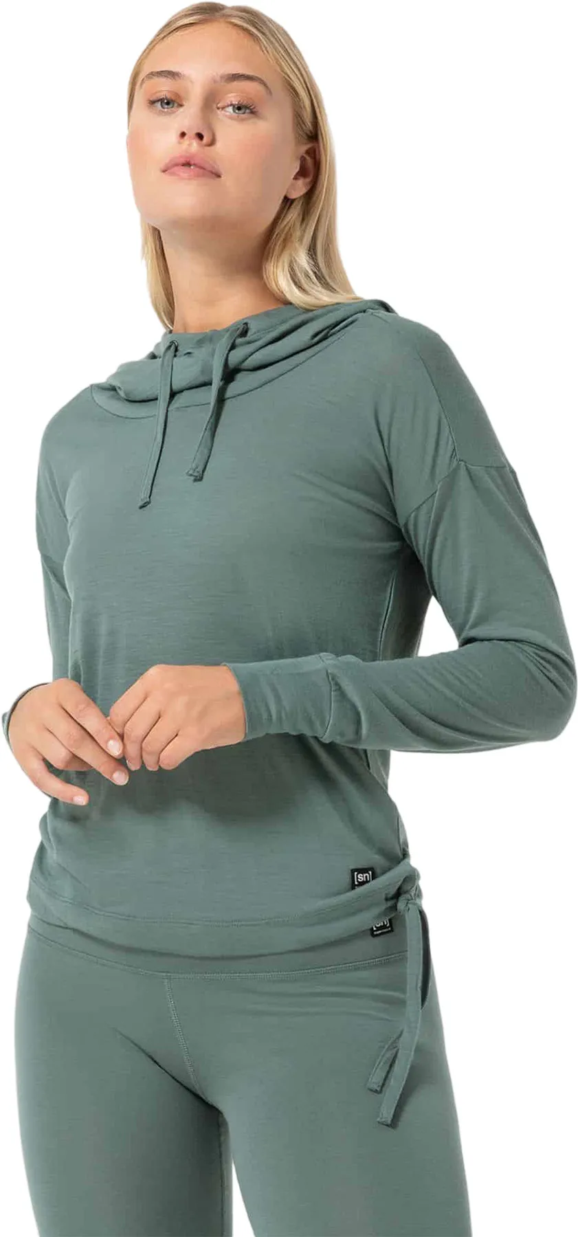 Funnel Hoodie - Women's|-|Chandail à capuchon Funnel - Femme sold by Altitude Sports product image thumbnail 3