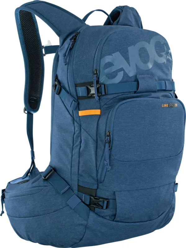 Line Pro Snow Backpack 20L|-|Sac à dos d’hiver Line Pro 20L sold by Altitude Sports