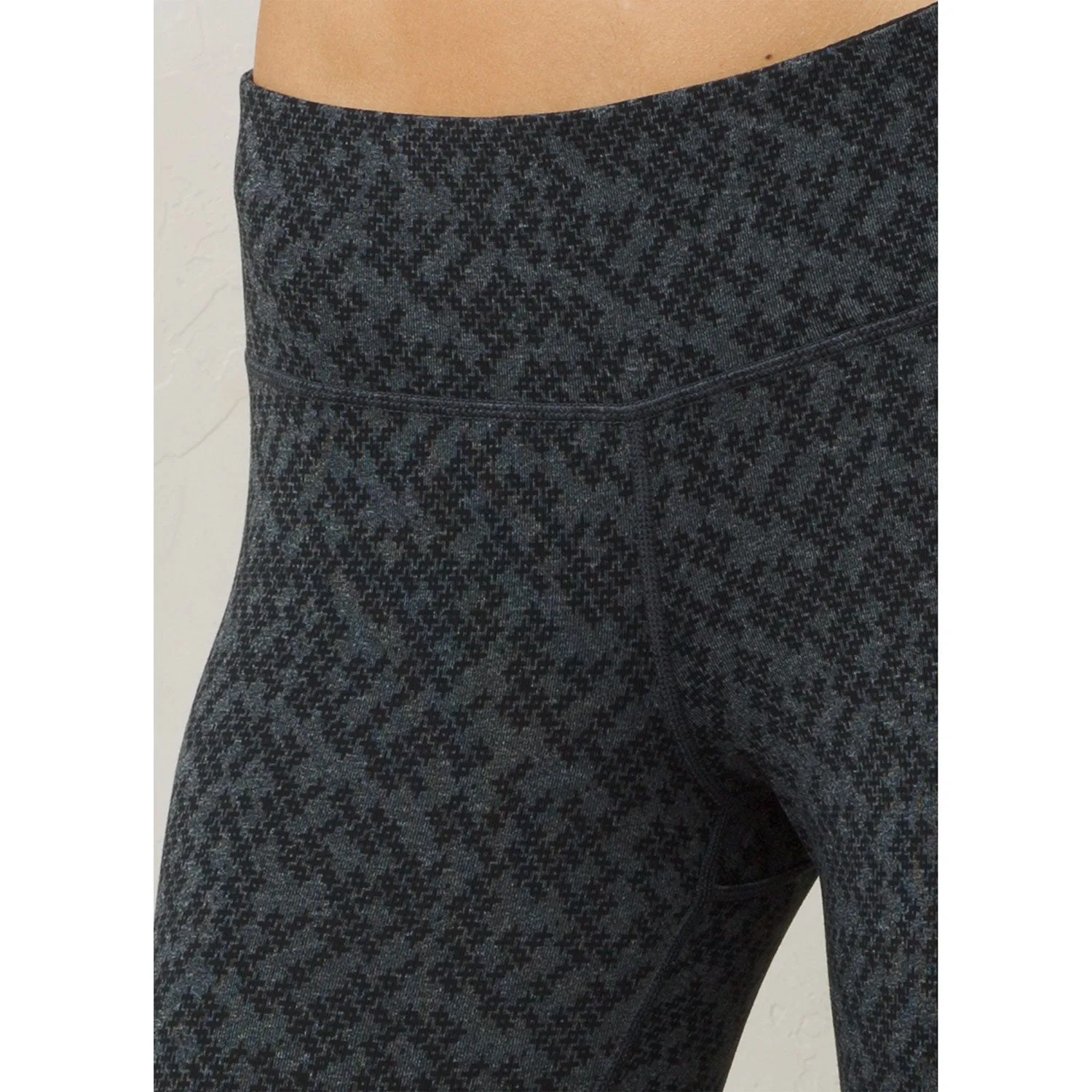 Women's Ashley Capri Legging|-|Legging Mi-mollet Ashley Capri Femme sold by Altitude Sports product image thumbnail 3