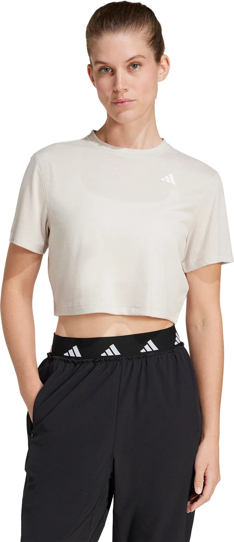 Train Essentials Boxy Workout T-Shirt - Women's|-|T-shirt d'entraînement à coupe boxy Train Essentials - Femme sold by Altitude Sports product image thumbnail 2