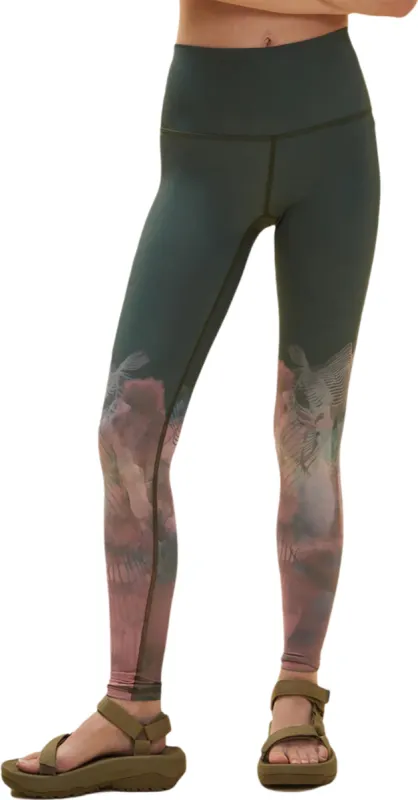 Reversible Ultralight High-Rise Legging - Women's|-|Legging réversible ultraléger à taille haute - Femme sold by Altitude Sports