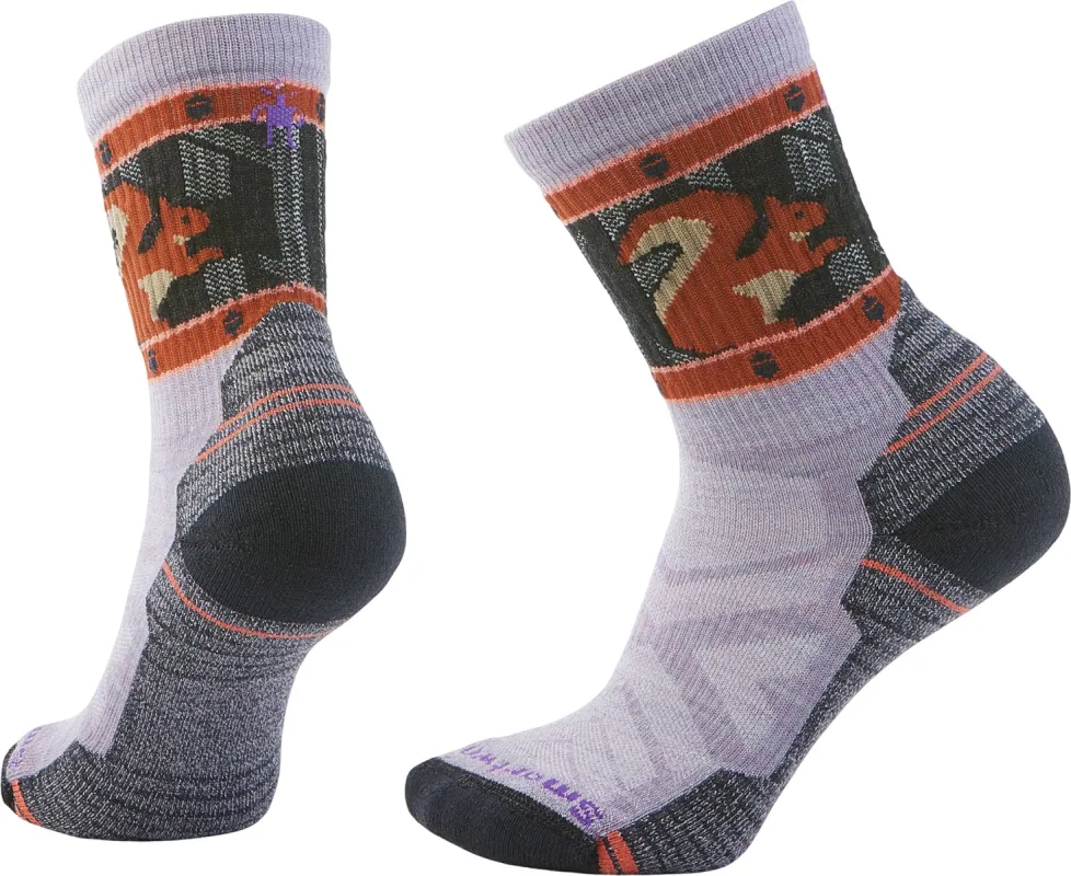 Hike Light Cushion Squirrely Crew Socks - Women's|-|Chaussettes mi-mollet de randonnée à coussin léger avec imprimé Squirrely - Femme sold by Altitude Sports