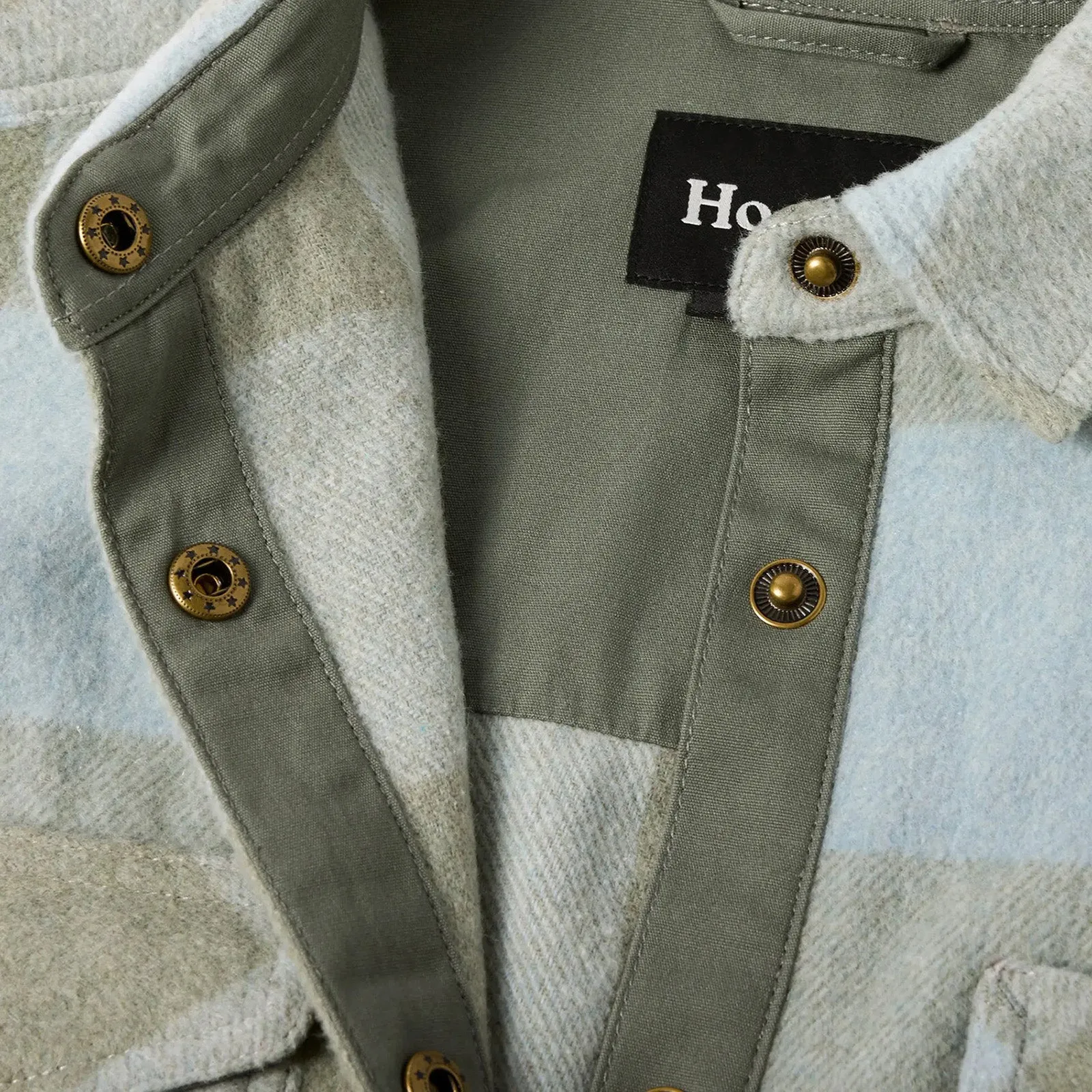 Canadian Oversized Shirt - Women's|-|Chemise surdimensionnée Canadian - Femme sold by Altitude Sports product image thumbnail 3