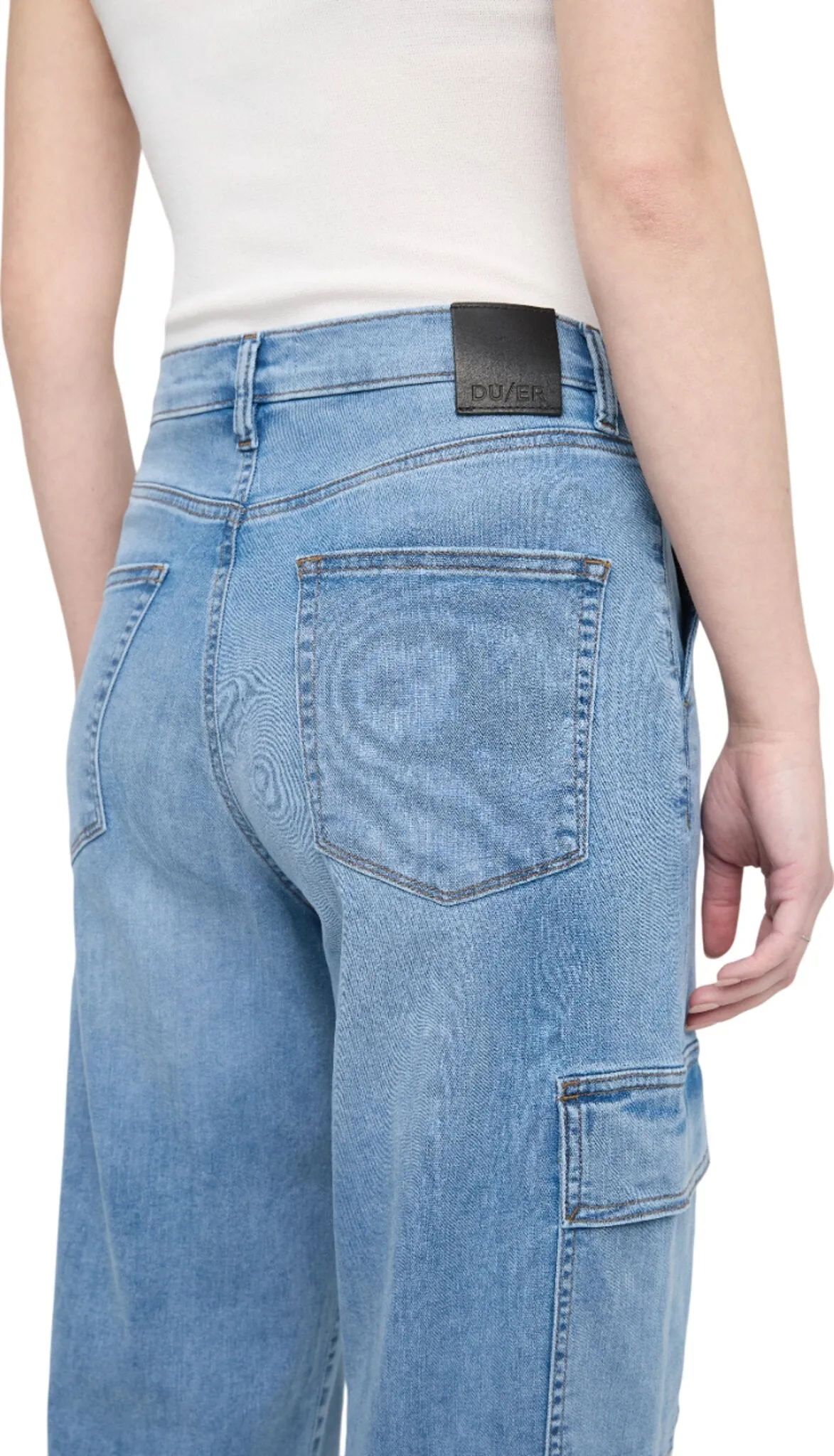 Performance Denim Lite High Rise Cargo Pants - Women's|-|Pantalon cargo taille haute Performance Denim Lite - Femme sold by Altitude Sports product image thumbnail 2