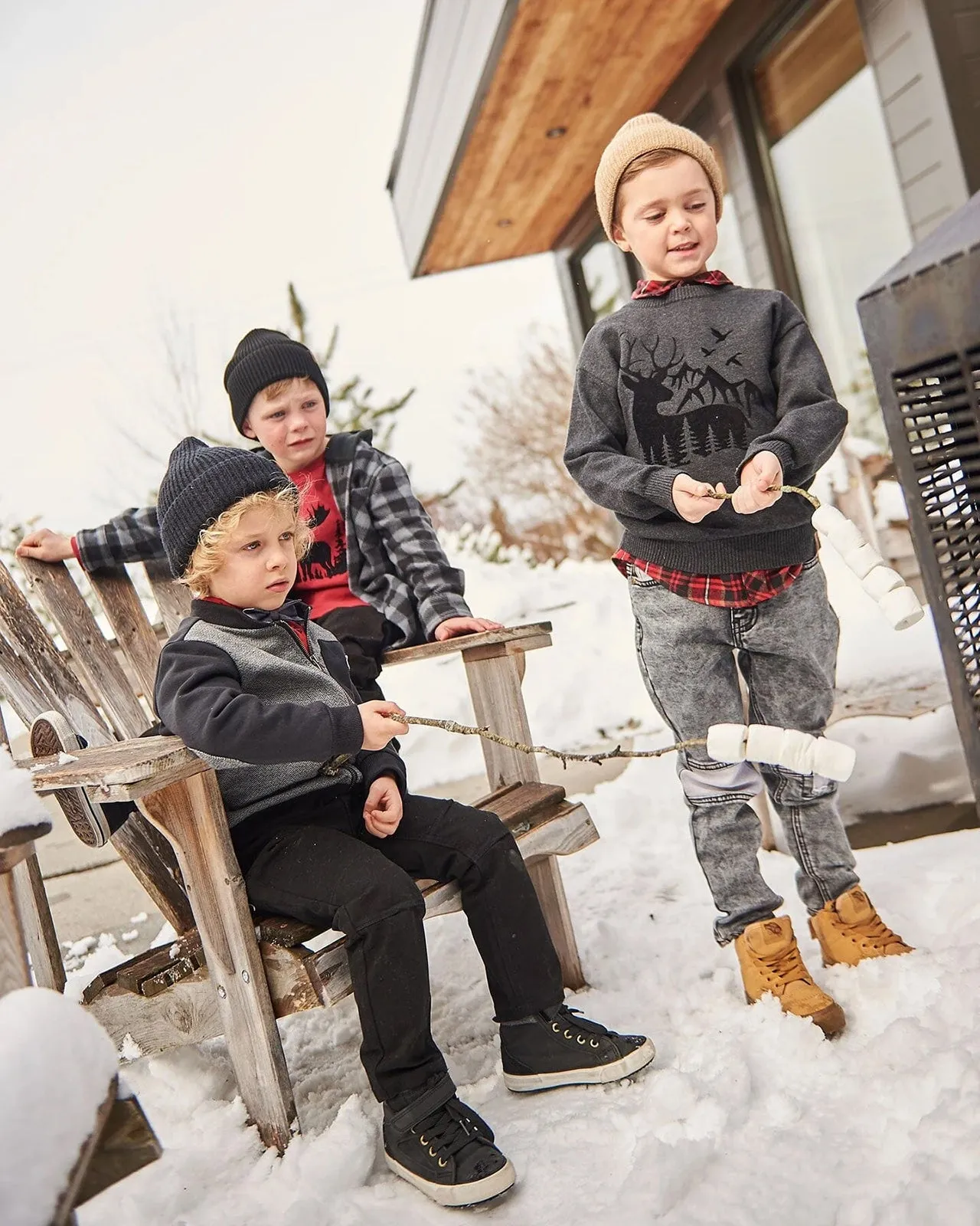 Sweater with Deer Flocking - Little Boy|-|Chandail avec flocage de cerf - Petit garçon sold by Altitude Sports product image thumbnail 4