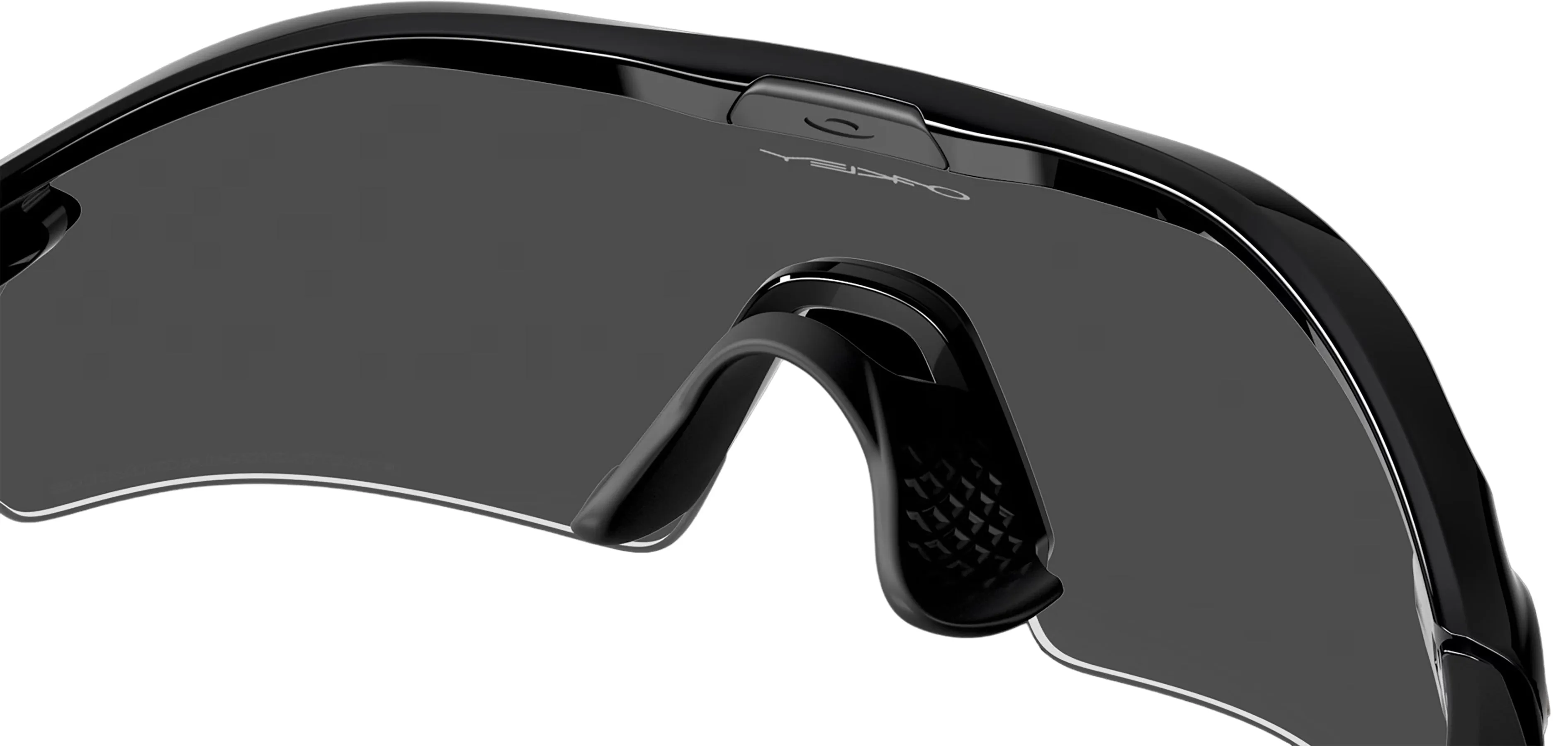Radar Plate Sunglasses - Polished Black - Clear to Black Iridium Photochromic Lens|-|Lunettes de soleil Radar Plate - Polished Black - Verres Clear to Black Iridium Photochromic sold by Altitude Sports product image thumbnail 2