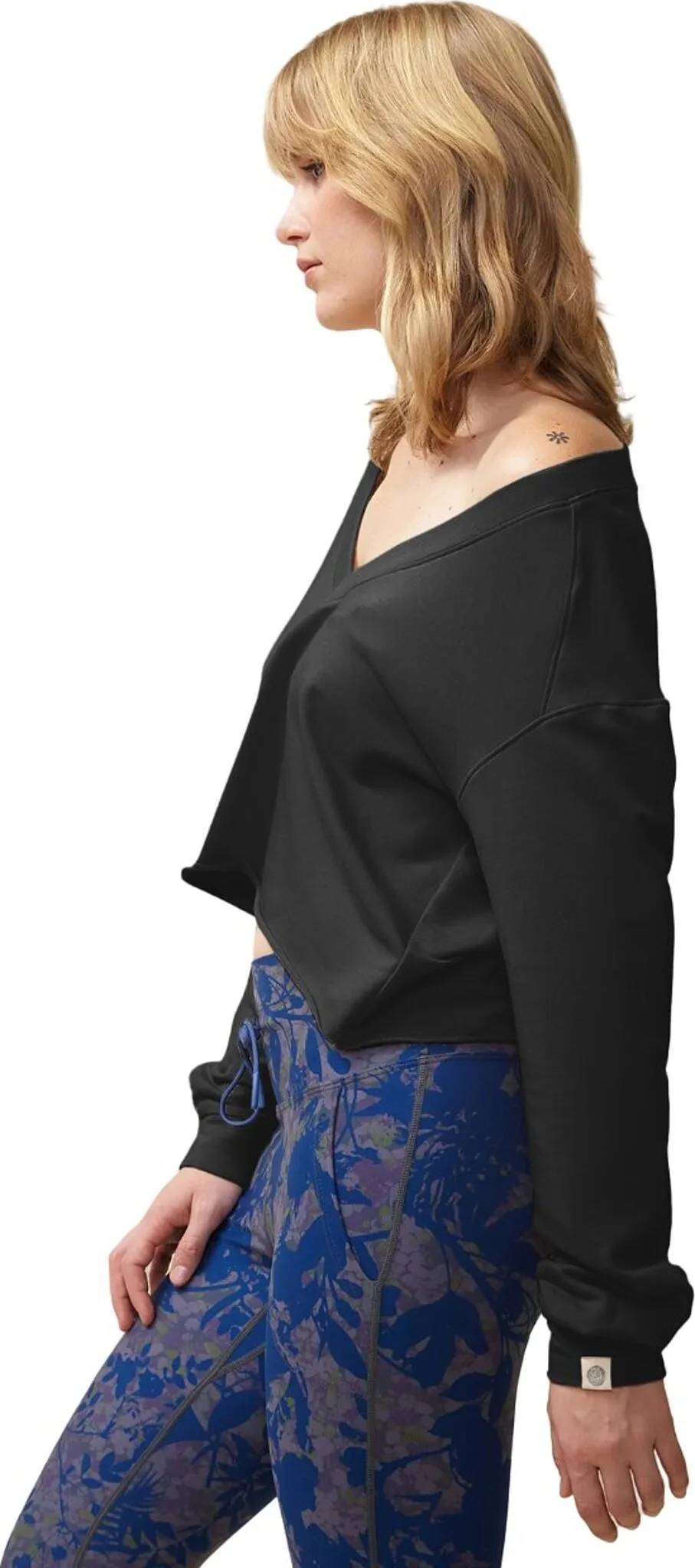 Breeze Pullover - Women's|-|Chandail Breeze - Femme sold by Altitude Sports product image thumbnail 3