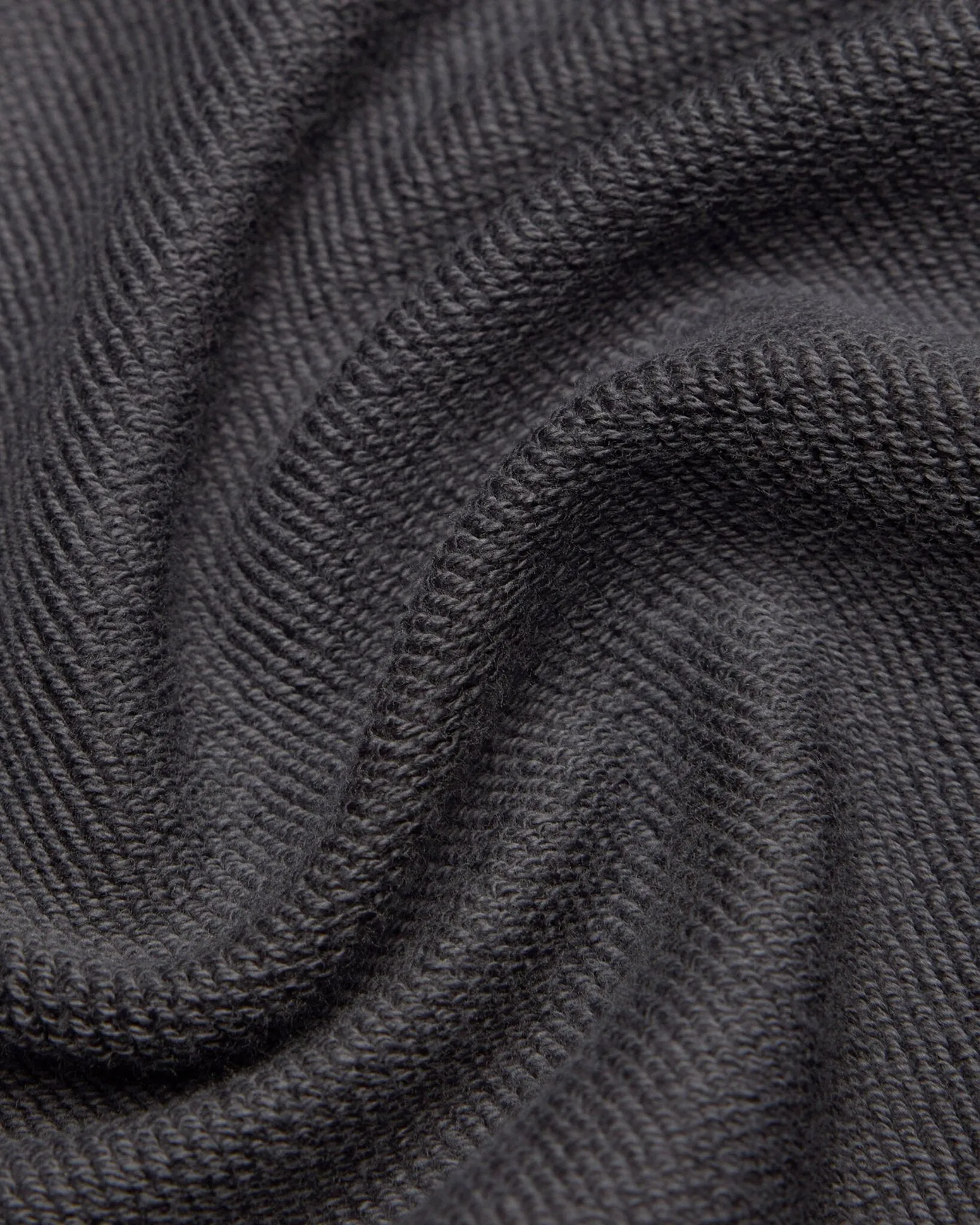 Midweight Terry Slim Fit Crewneck Sweatshirt - Men's|-|Chandail en molleton à col rond ajusté en tissu éponge mi-épais - Homme sold by Altitude Sports product image thumbnail 3