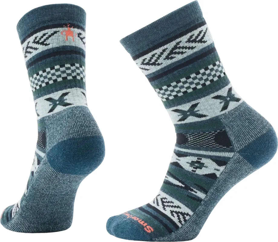 Everyday Cozy Cabin Games Crew Socks - Unisex|-|Chaussettes mi-mollet Everyday Cozy Cabin Games - Unisexe sold by Altitude Sports