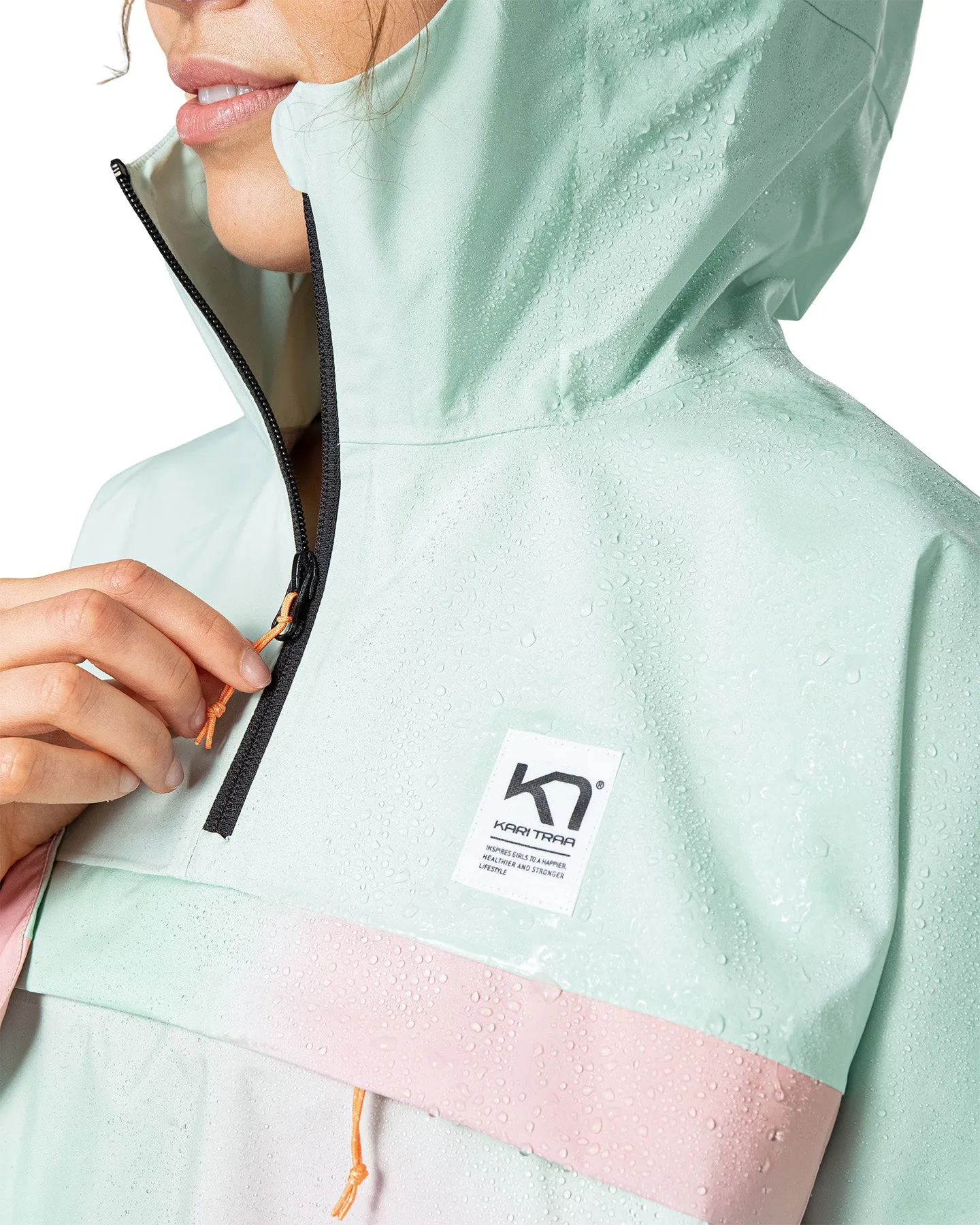Anelie Cape Anorak - Women's |-|Anorak Anelie Cape - Femme sold by Altitude Sports product image thumbnail 4