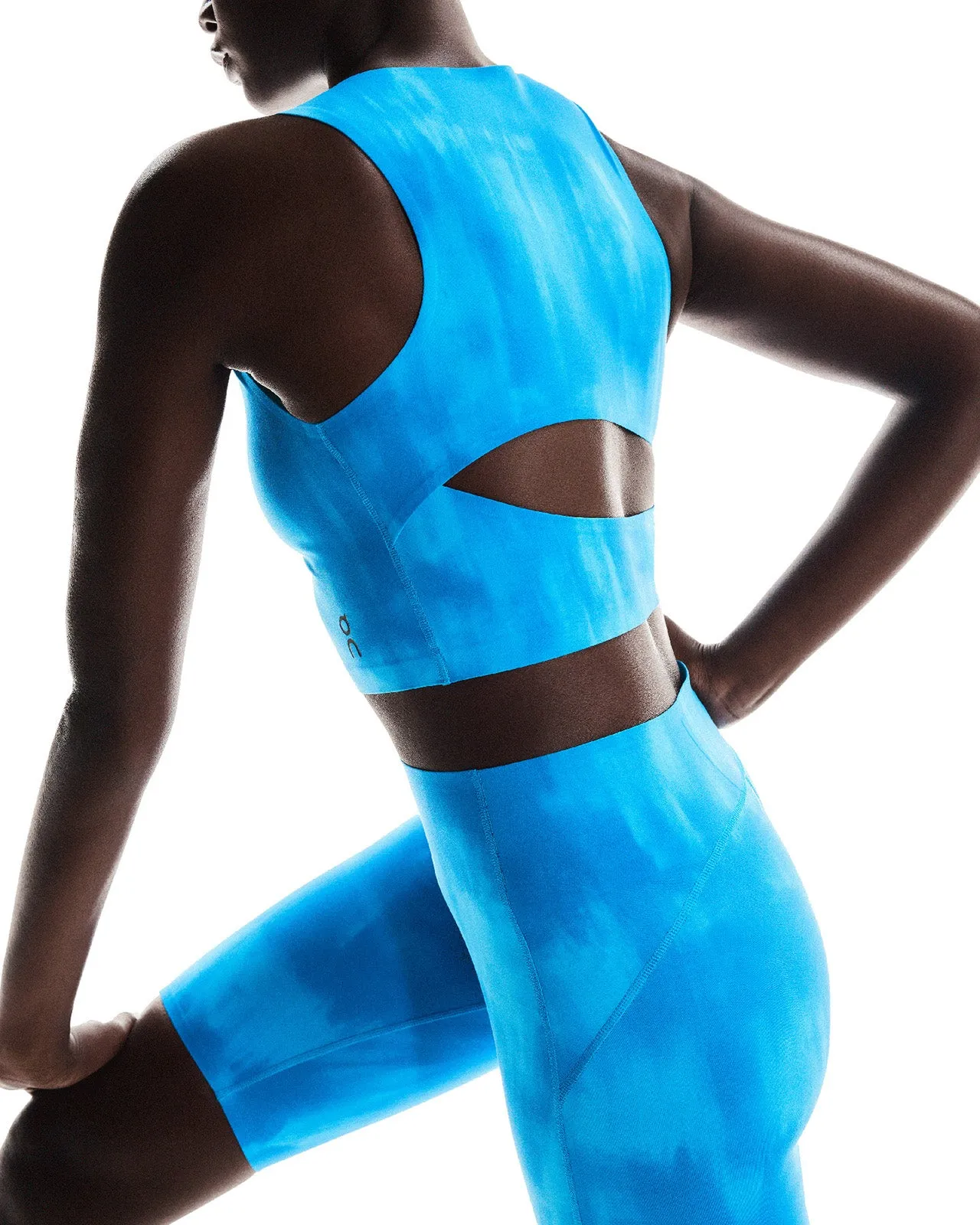 Studio Open Back Crop Top - Women's|-|Haut écourté à dos ouvert Studio - Femme sold by Altitude Sports product image thumbnail 4