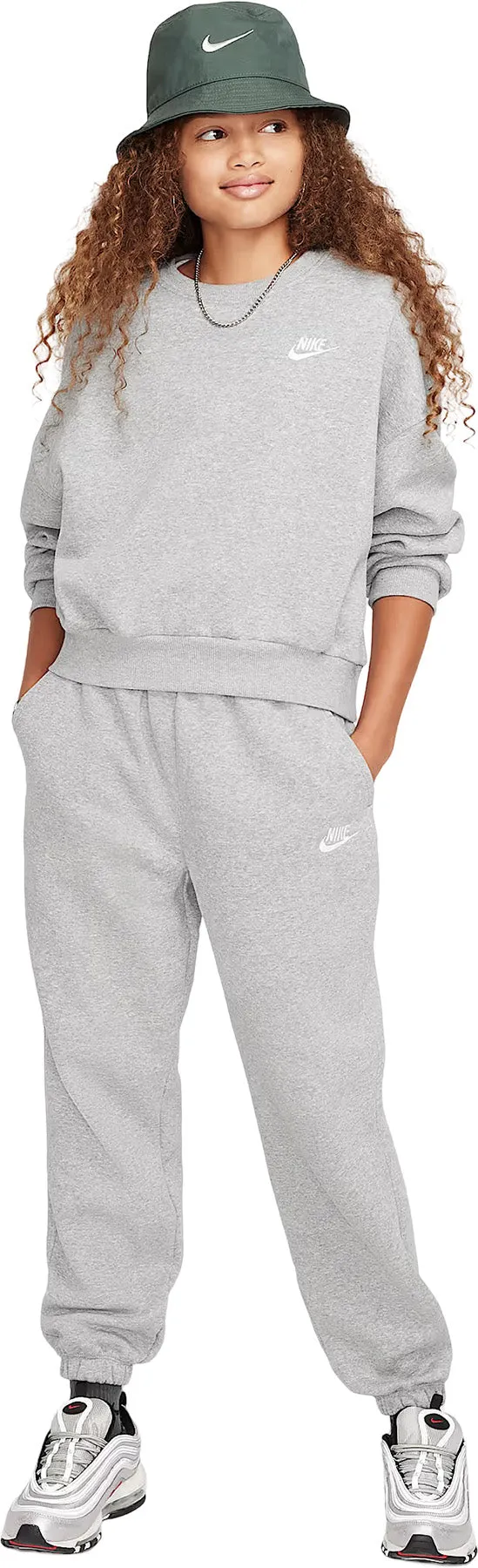 Sportswear Club Fleece Boxy Crew Neck Sweatshirt - Girls|-|Chandail en molleton à col rond ample Sportswear Club - Fille sold by Altitude Sports product image thumbnail 3