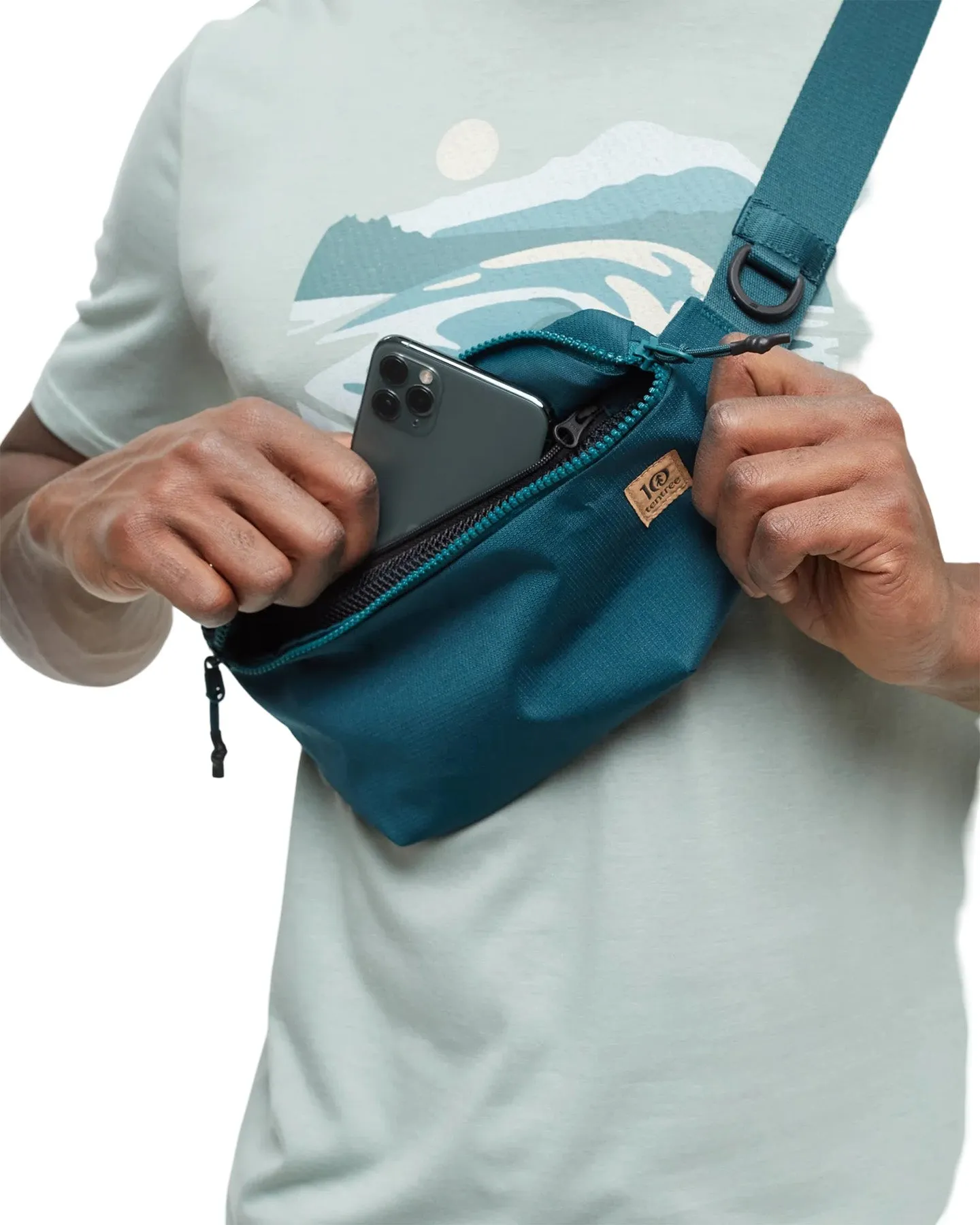 Conway Hip Pack 2L|-|Sac de taille Conway 2L sold by Altitude Sports