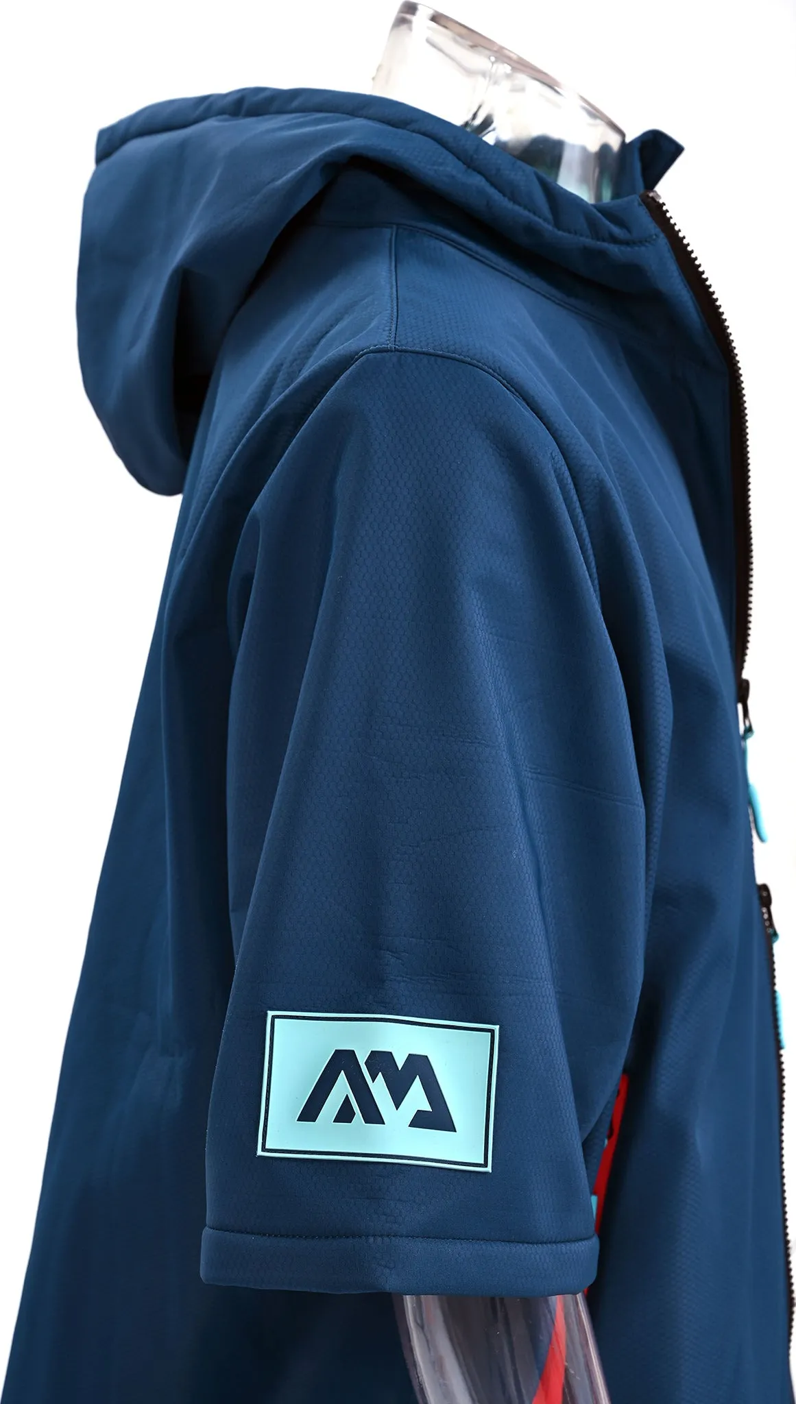 Water-Repellent Thermal Poncho - Medium|-|Poncho thermique hydrofuge - Moyen sold by Altitude Sports product image thumbnail 5