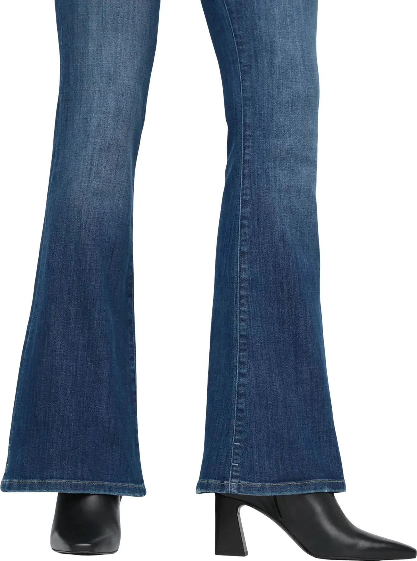 Performance Denim High Rise Flare Jeans - Women's|-|Jean évasé à taille haute Performance Denim - Femme sold by Altitude Sports product image thumbnail 4