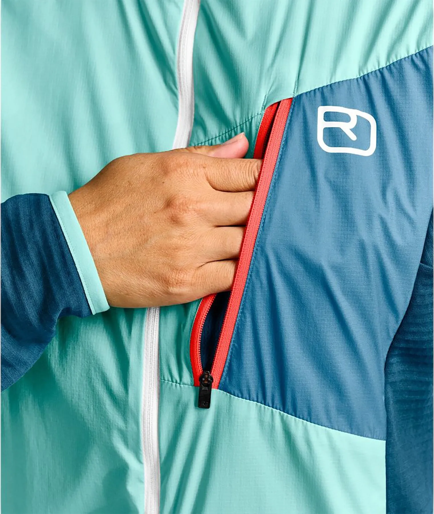 Ladiz Hybrid Insulating Jacket - Women's|-|Manteau isolante hybride Ladiz - Femme sold by Altitude Sports product image thumbnail 5