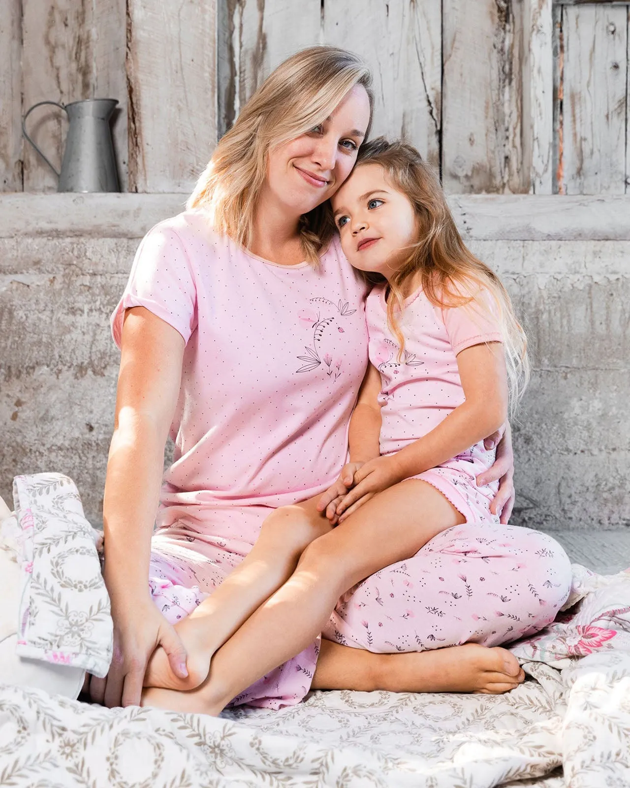 Flowers Printed Organic Cotton Two-Piece Pajama Set - Girl|-|Ensemble de pyjama deux-pièces imprimé à petites fleurs en coton biologique - Fille sold by Altitude Sports product image thumbnail 5