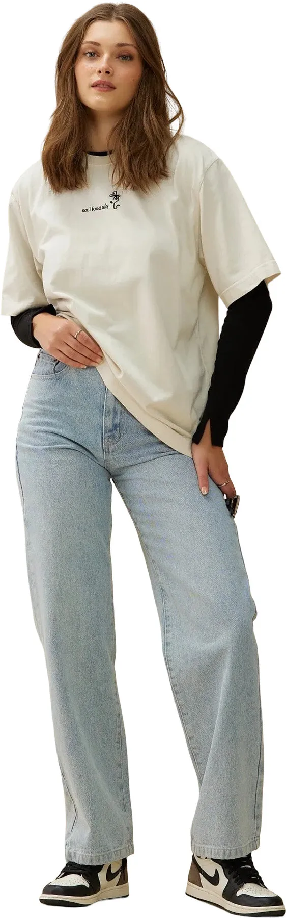 Oversized Boyfriend Tee with Embroidery - Women's|-|T-shirt boyfriend oversize avec broderie - Femme sold by Altitude Sports product image thumbnail 2