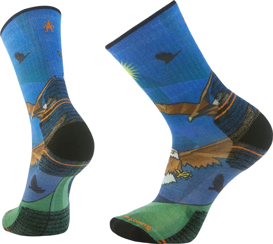 Hike Targeted Cushion Eagle Print Crew Socks - Unisex|-|Chaussettes mi-mollet de randonnée à coussin ciblé avec motif d’aigle - Unisexe sold by Altitude Sports