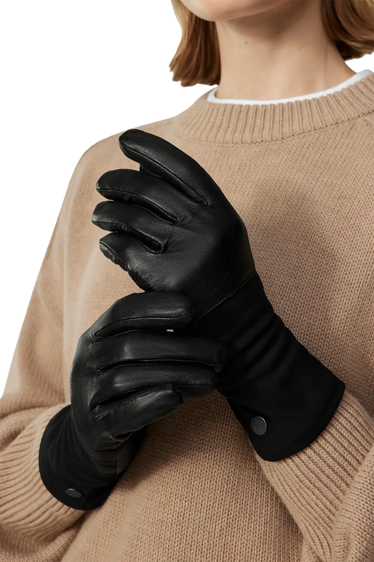 Mixed Media Gloves - Women's|-|Gants en matériaux mixtes - Femme sold by Altitude Sports product image thumbnail 2