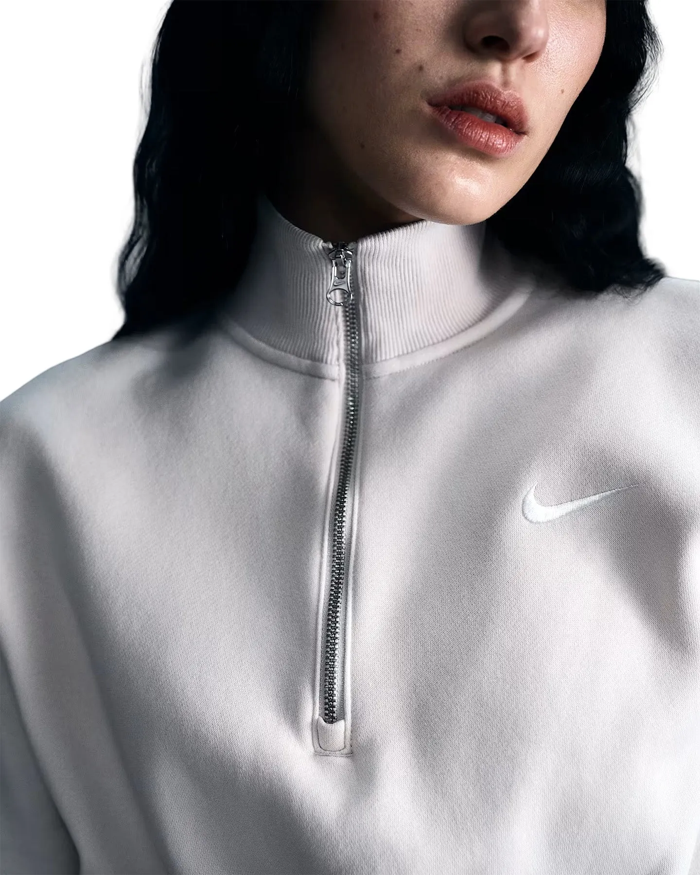 Sportswear Phoenix Fleece 1/4-Zip Cropped Sweatshirt - Women's|-|Chandail en molleton écourté à glissière 1/4 Sportswear Phoenix - Femme sold by Altitude Sports product image thumbnail 4