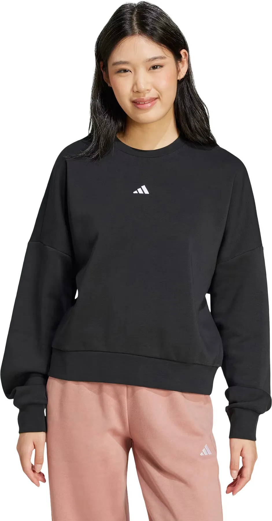 Essentials Small Logo Feelcozy Sweatshirt - Women's|-|Chandail en molleton à petit logo Feelcozy Essentials - Femme sold by Altitude Sports product image thumbnail 2