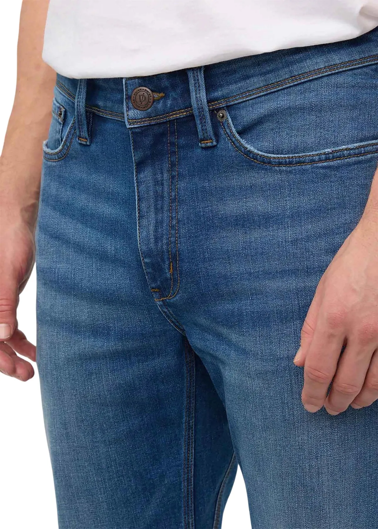 Performance Denim Plus Straight Jeans - Men's|-|Jean droit Performance Denim Plus - Homme sold by Altitude Sports product image thumbnail 4