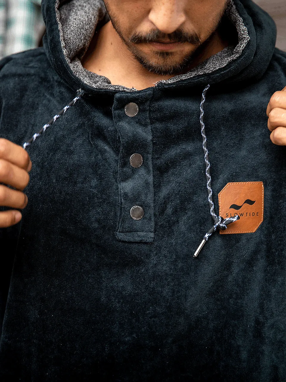 The Digs Extra-Warm Poncho - Unisex|-|Poncho extra chaud The Digs - Unisexe sold by Altitude Sports product image thumbnail 2