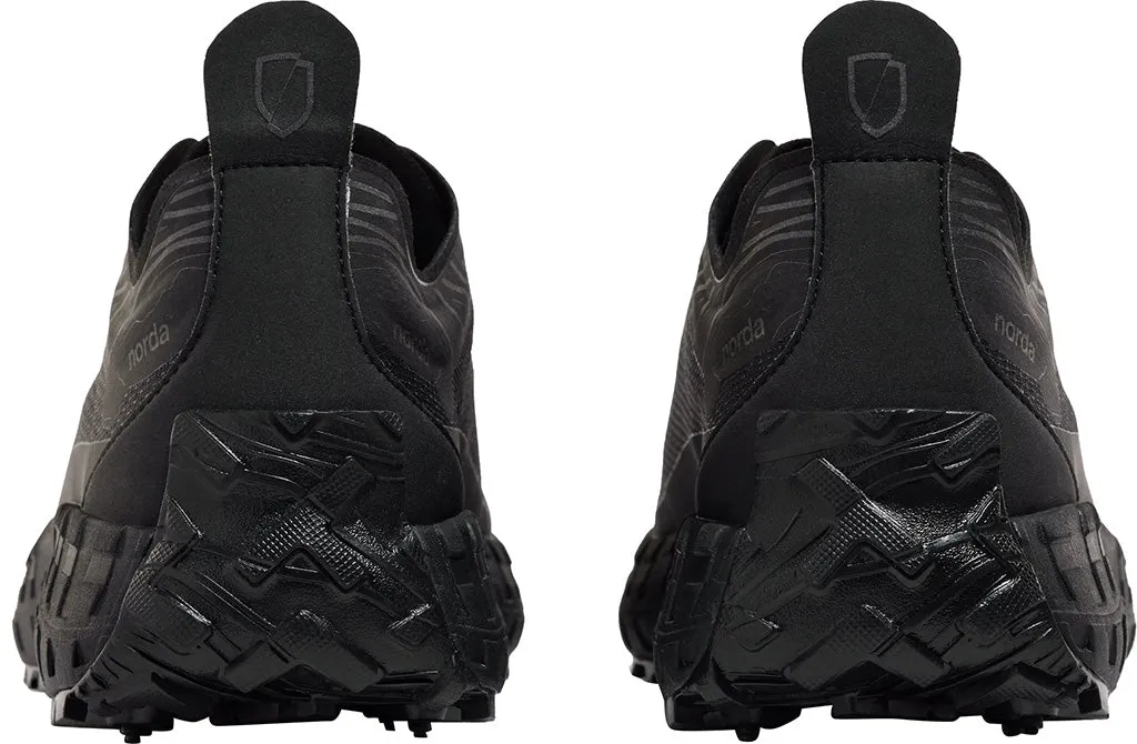 001 Stealth Black Seamless Trail Running Shoes - Men's|-|Souliers de course sur sentier sans couture 001 Stealth Black - Homme sold by Altitude Sports product image thumbnail 2