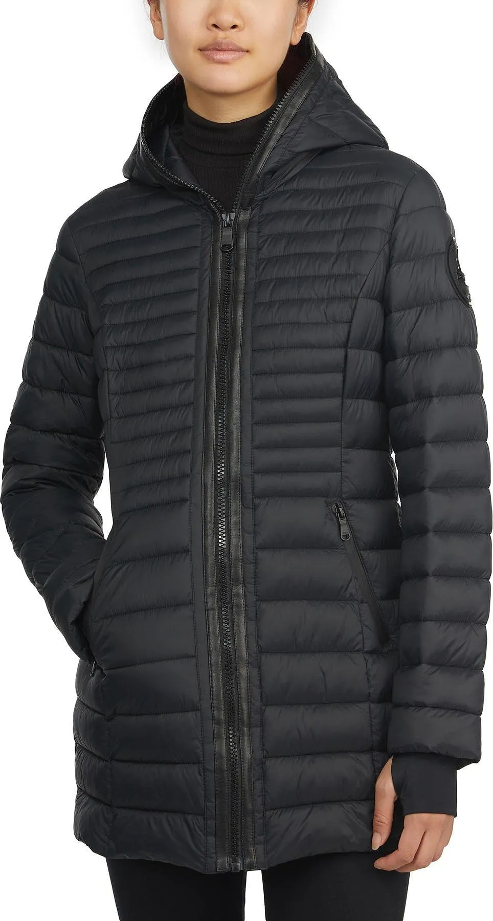 Lyvien Lightweight Packable Puffer Jacket with Zip to Top Fixed Hood - Women's|-|Manteau matelassé léger et pliable avec capuchon fixe zippé jusqu’en haut Lyvien - Femme sold by Altitude Sports